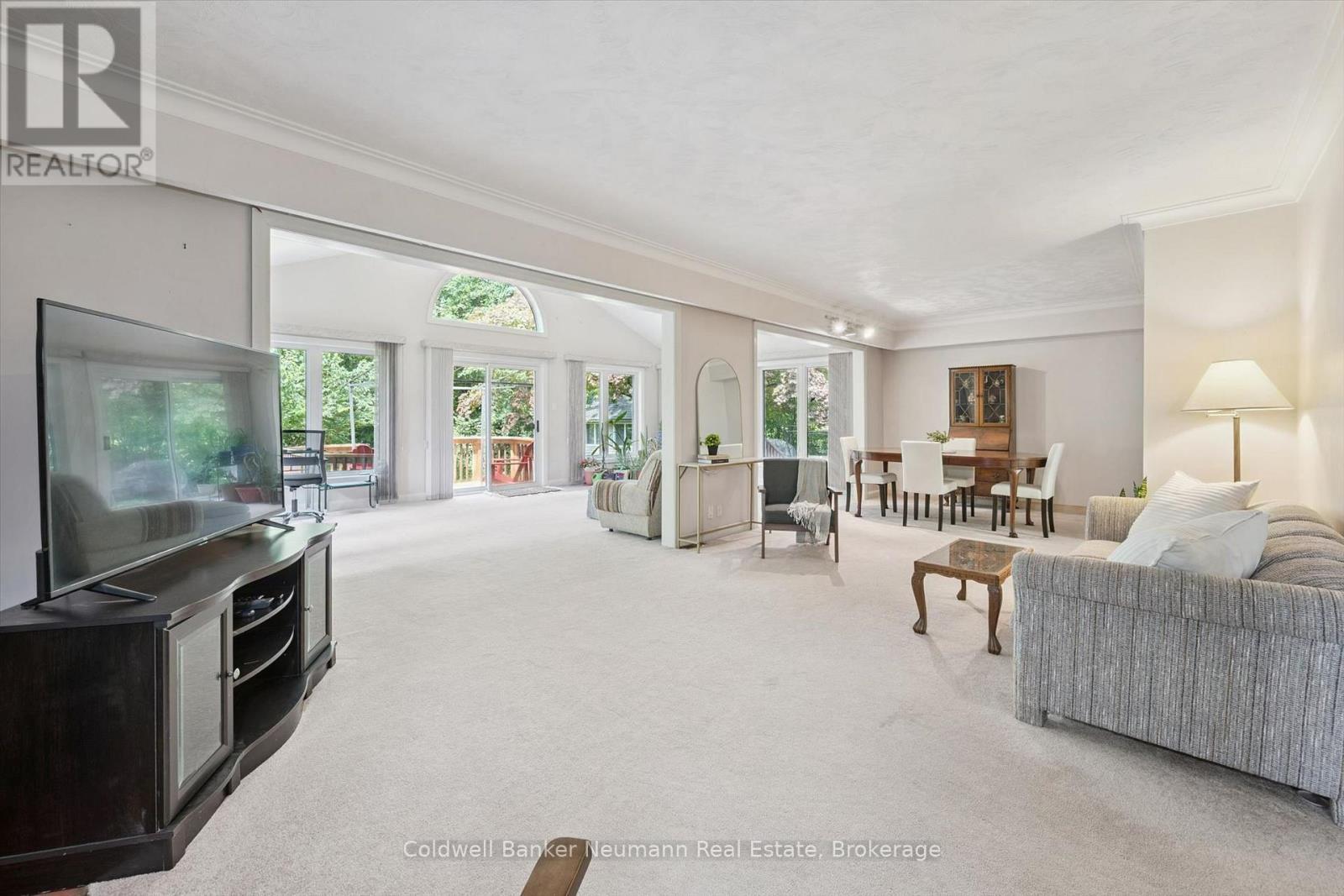45 DEAN AVENUE - 7
