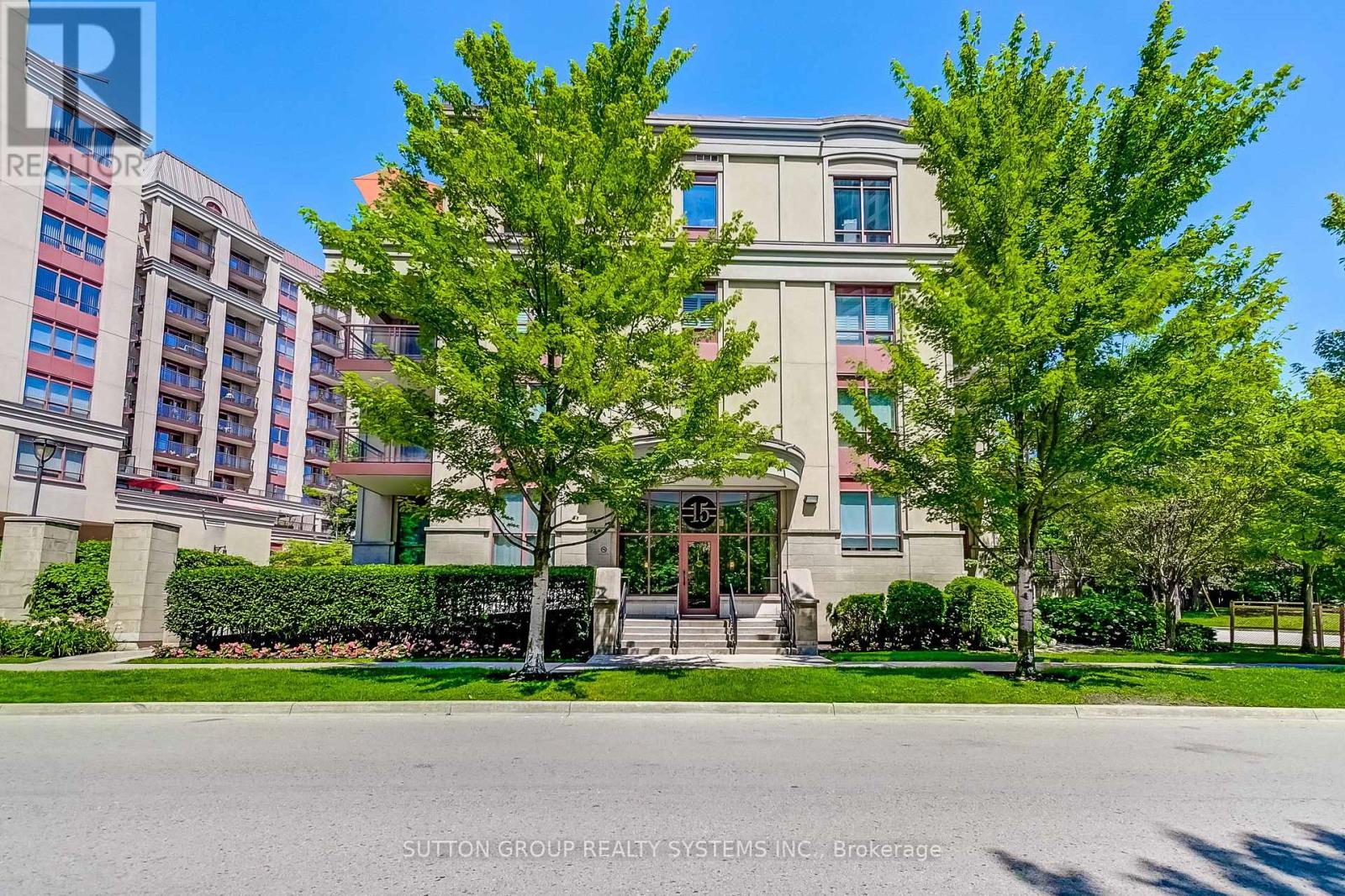 #408 15 REAN DRIVE - 1