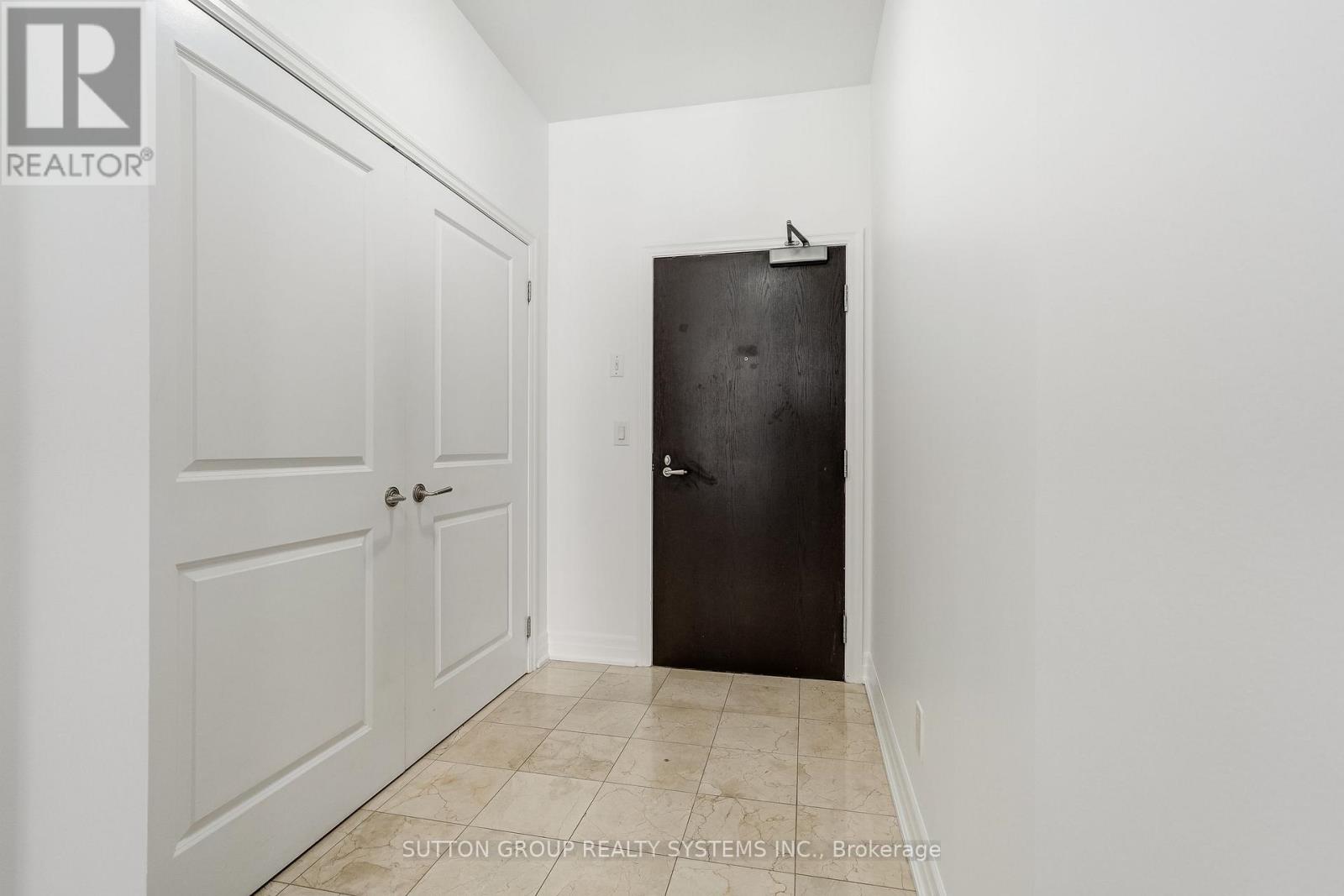 #408 15 REAN DRIVE - 5