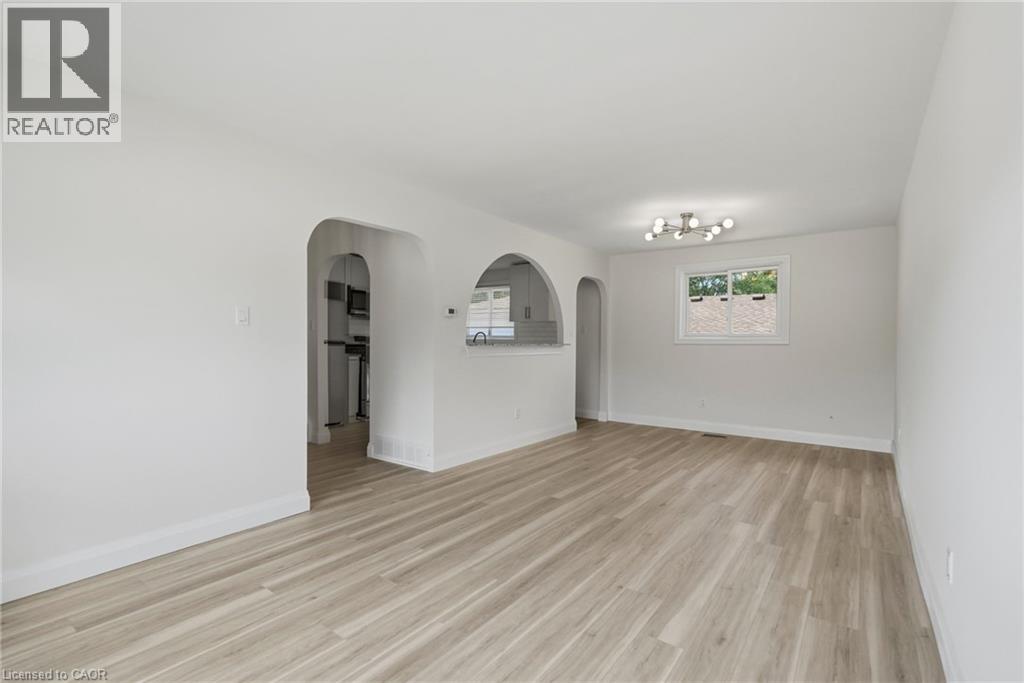 3 PRIDEAUX Street - 12