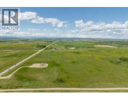 270012 Range Road 40, Rural Rocky View County, AB T4C3A2 Photo 10