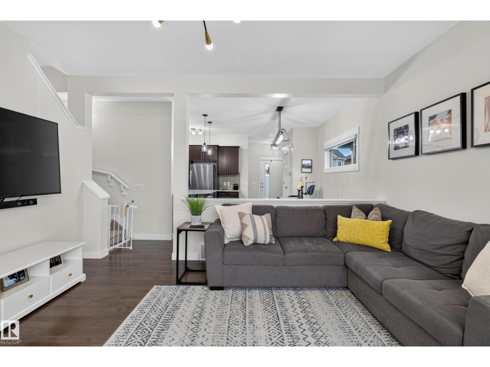 17305 73 ST NW - 15