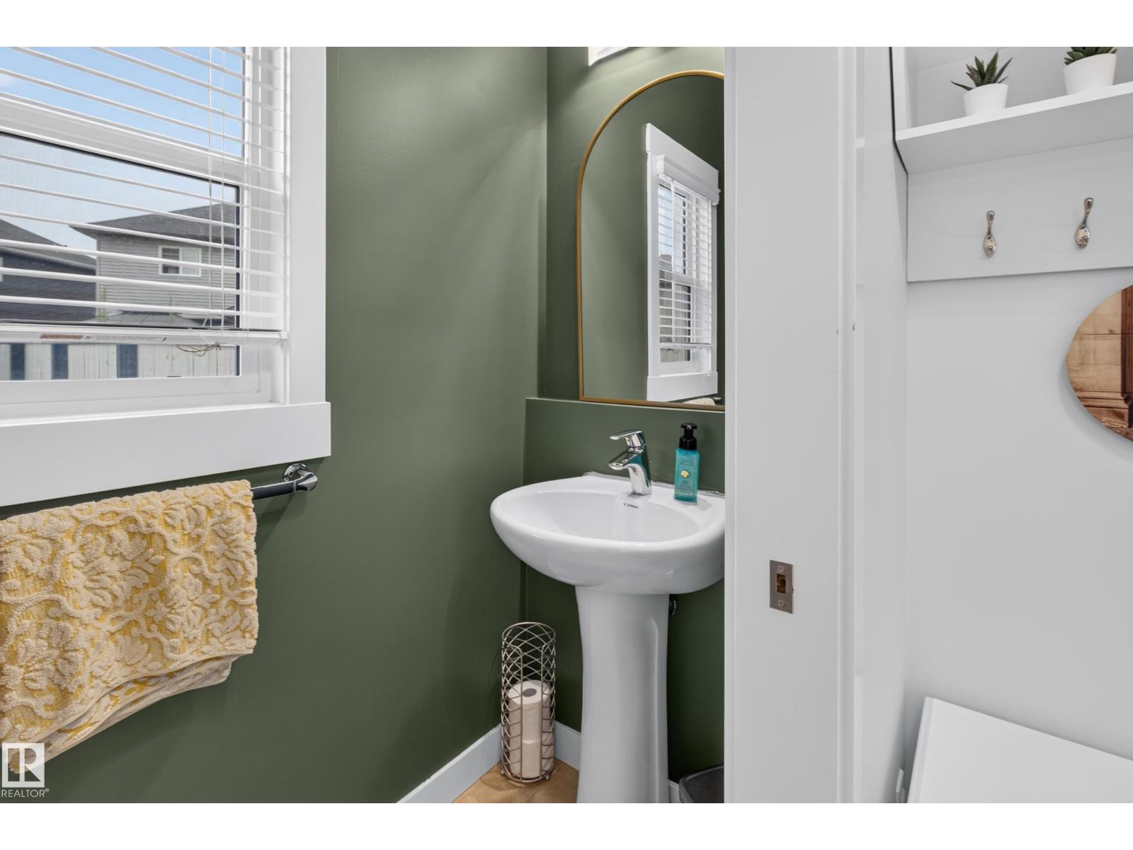 17305 73 ST NW - 18