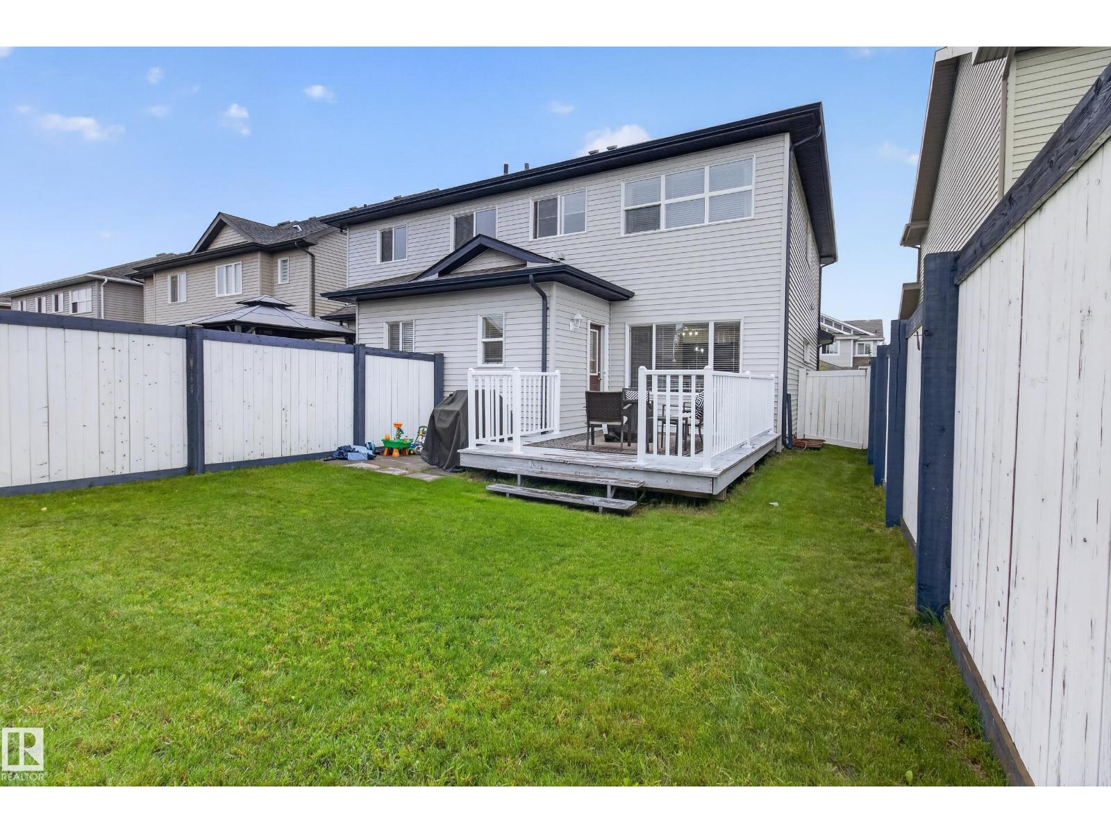 17305 73 ST NW - 35