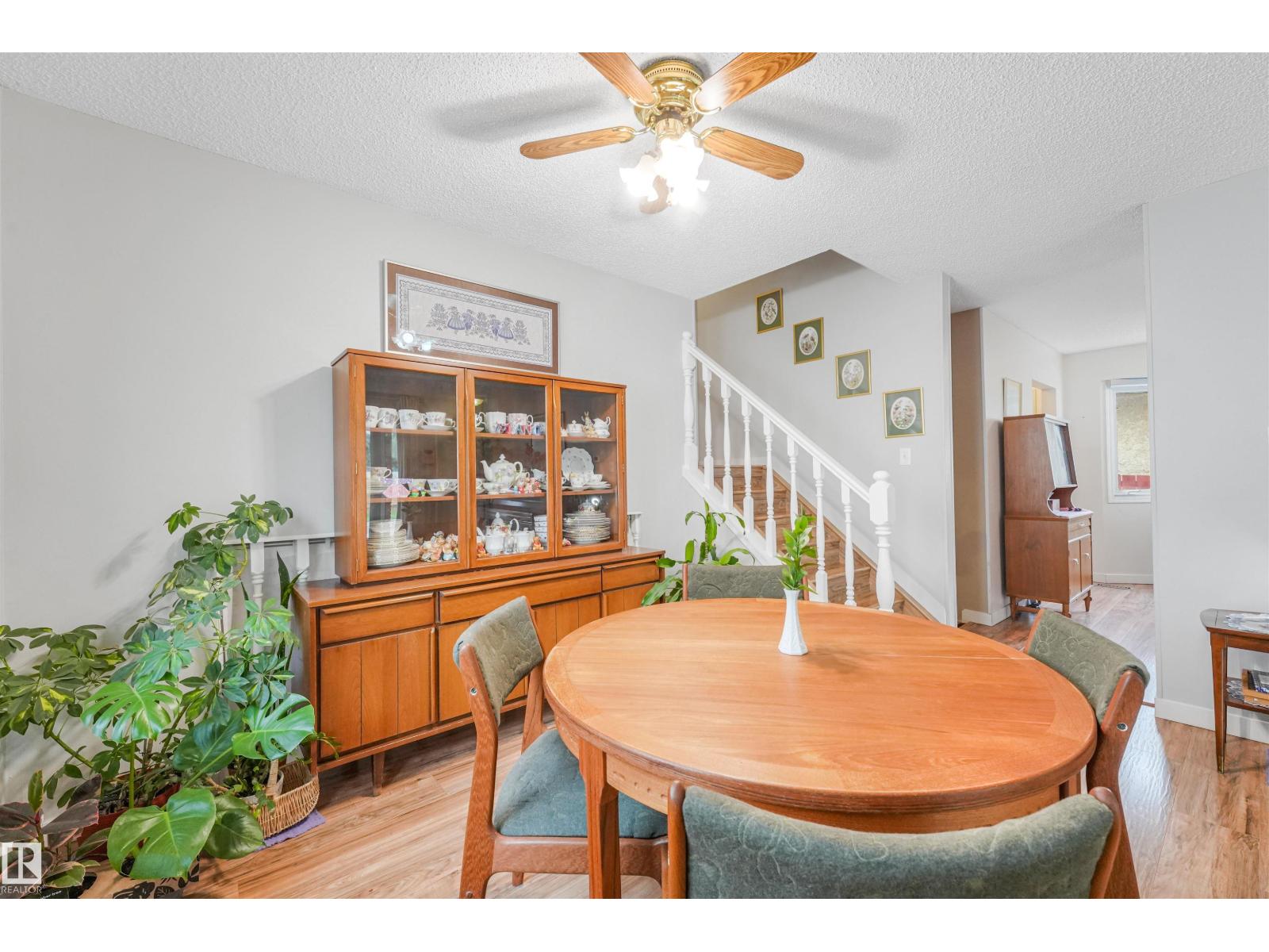 18611 57 AV NW - 12
