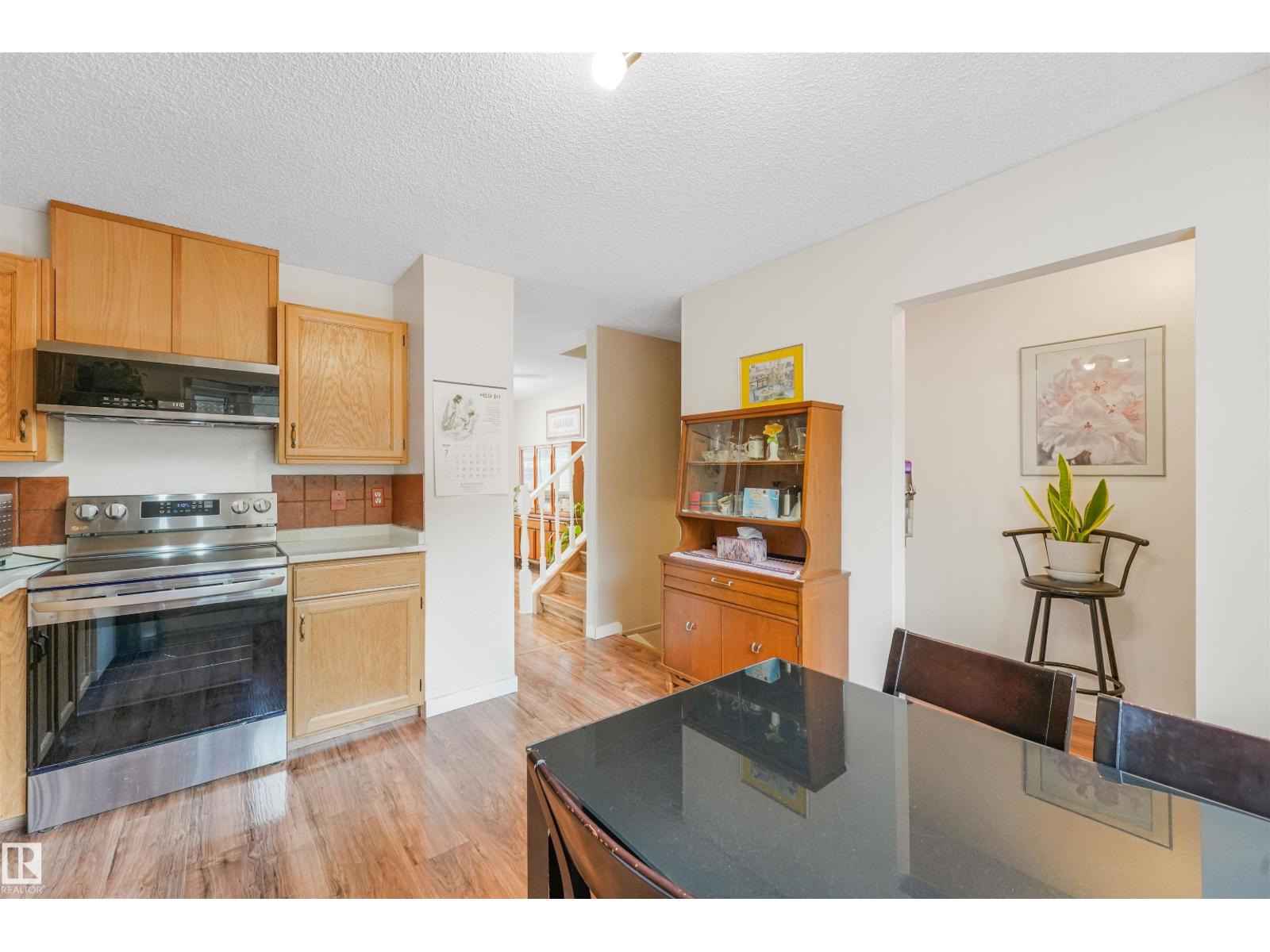 18611 57 AV NW - 22