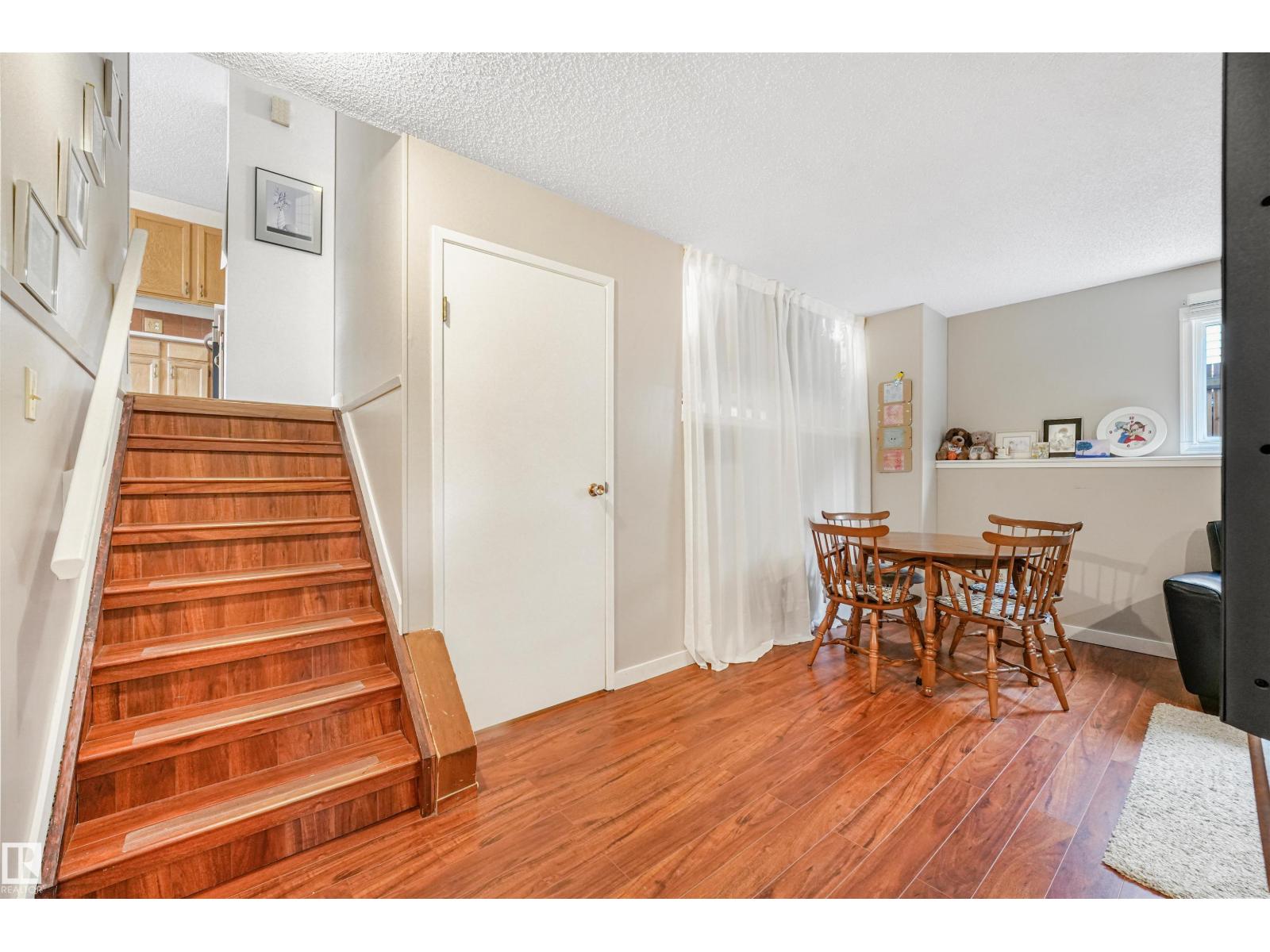18611 57 AV NW - 34