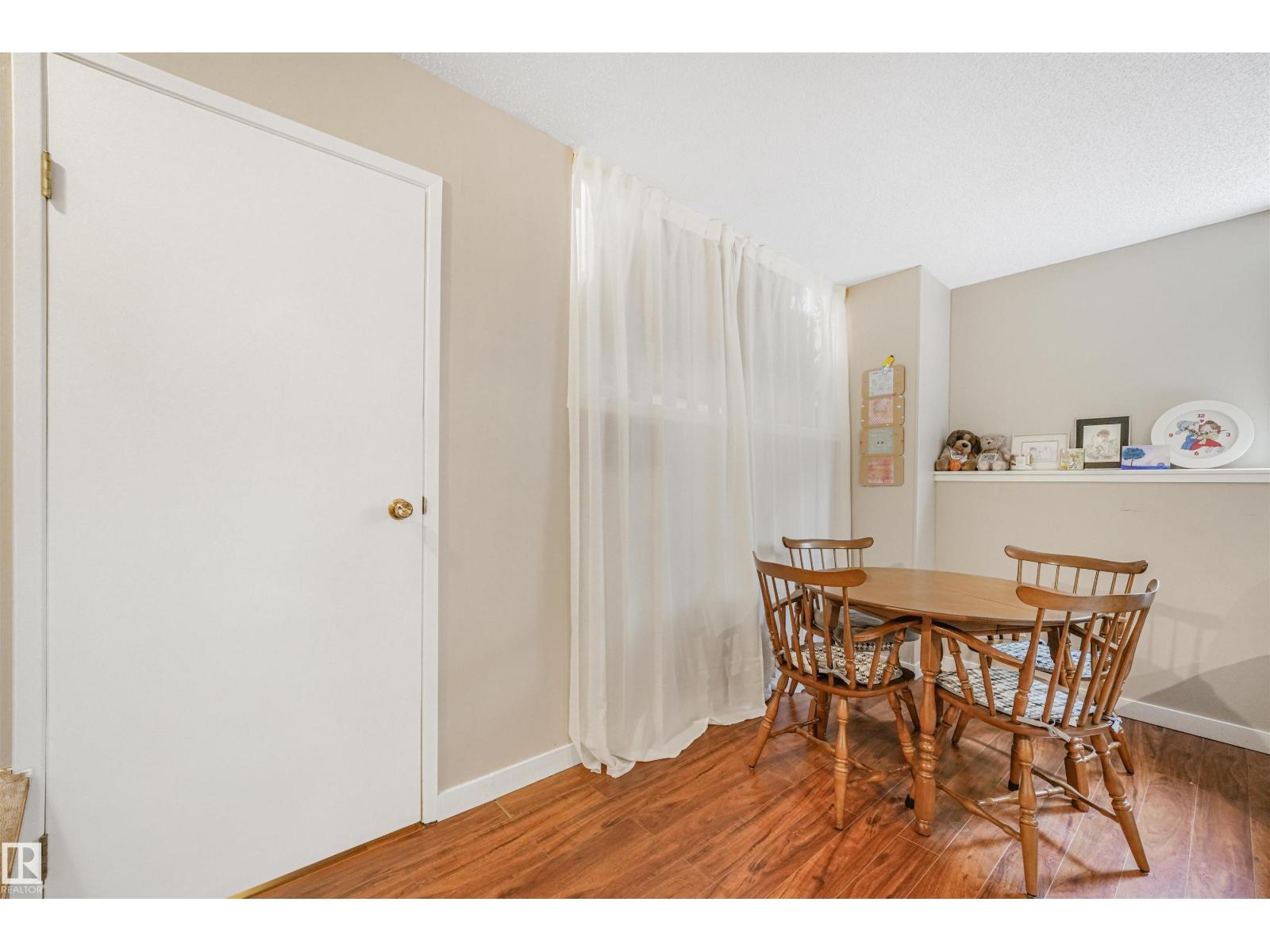 18611 57 AV NW - 40