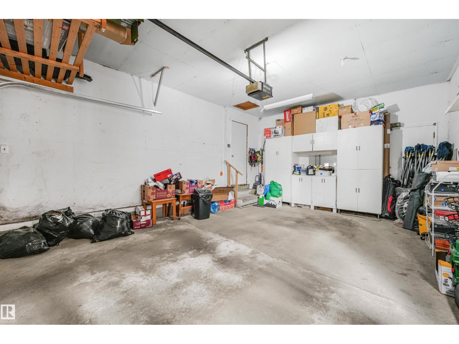 18611 57 AV NW - 51