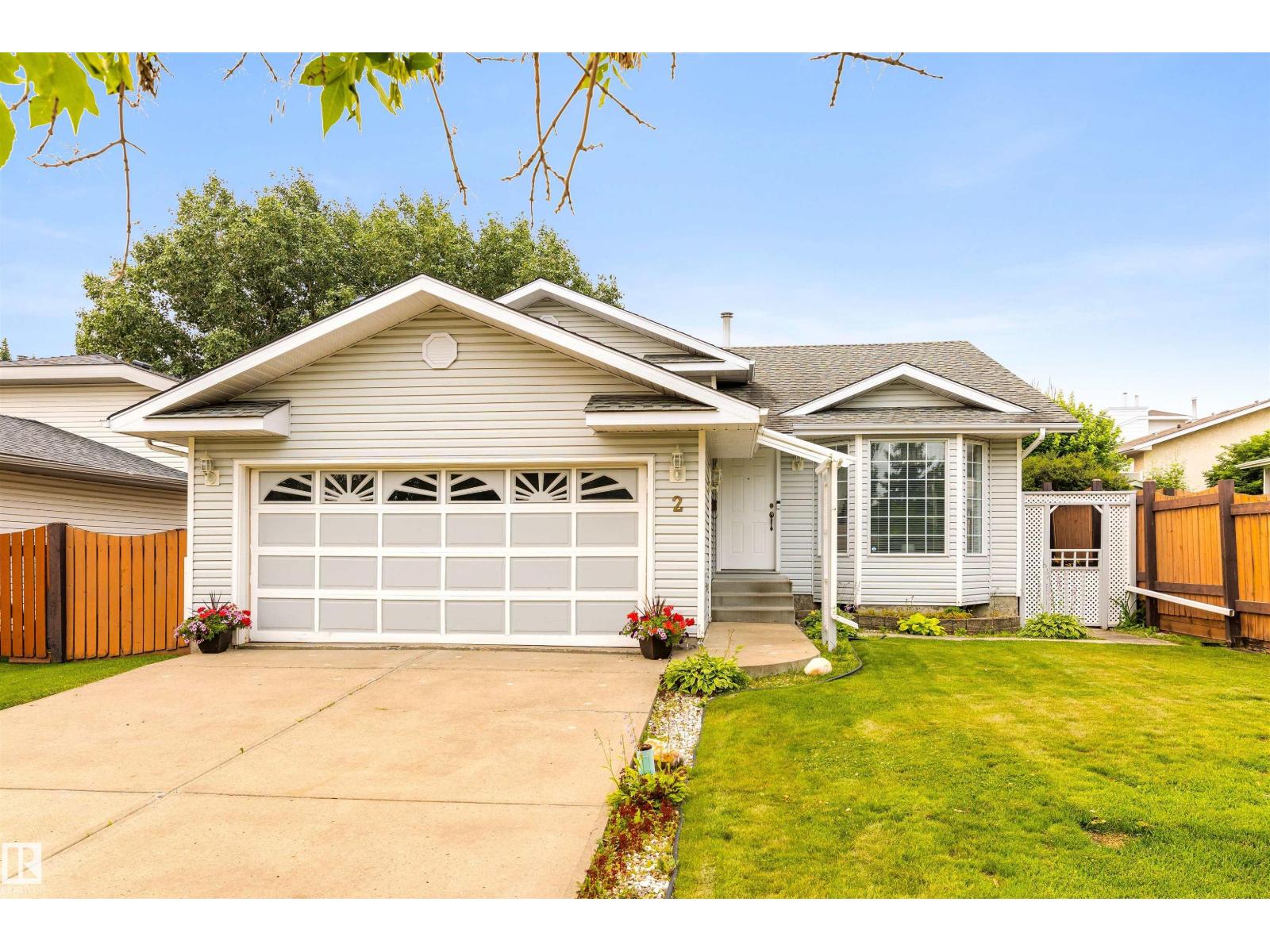 2 DUNVEGAN CT, Deer Ridge (St. Albert), St. Albert photo 1