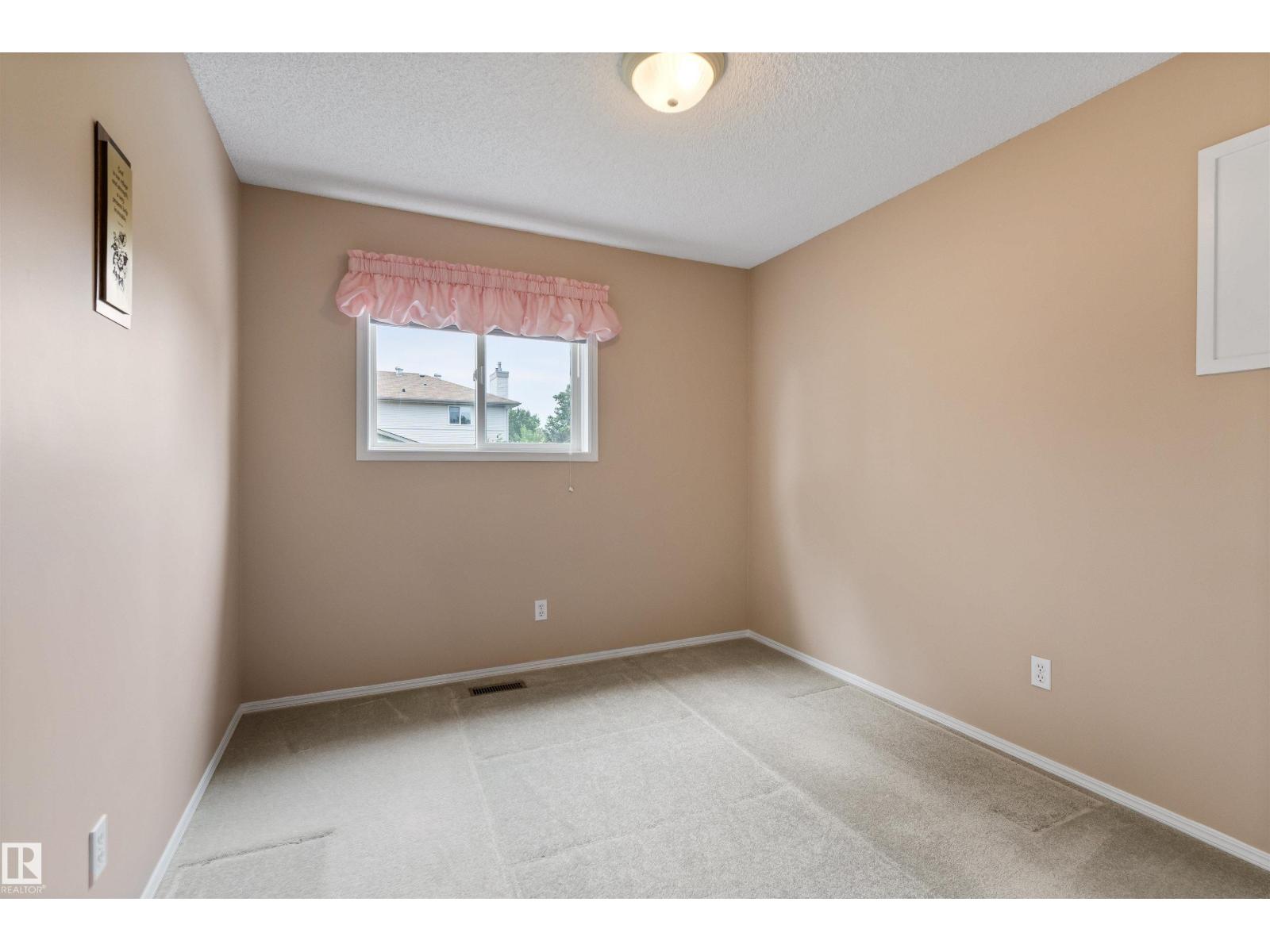 2 DUNVEGAN CT - Image 22