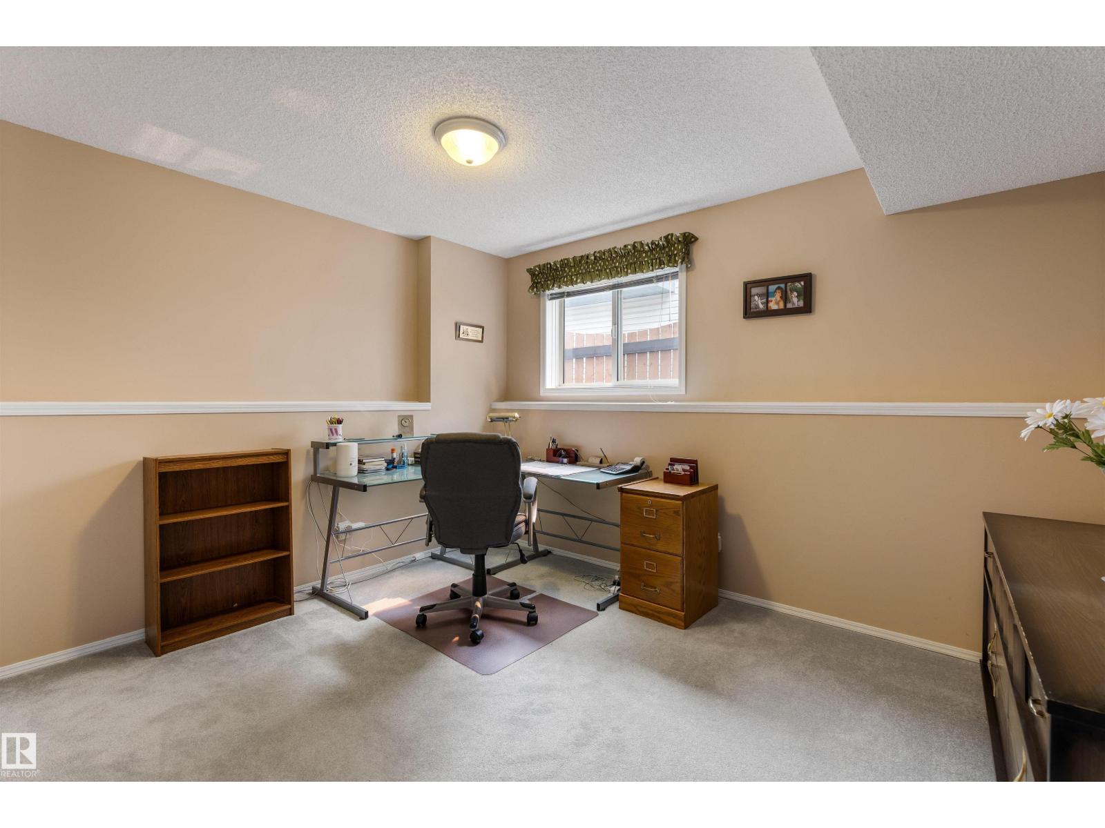 2 DUNVEGAN CT - 32