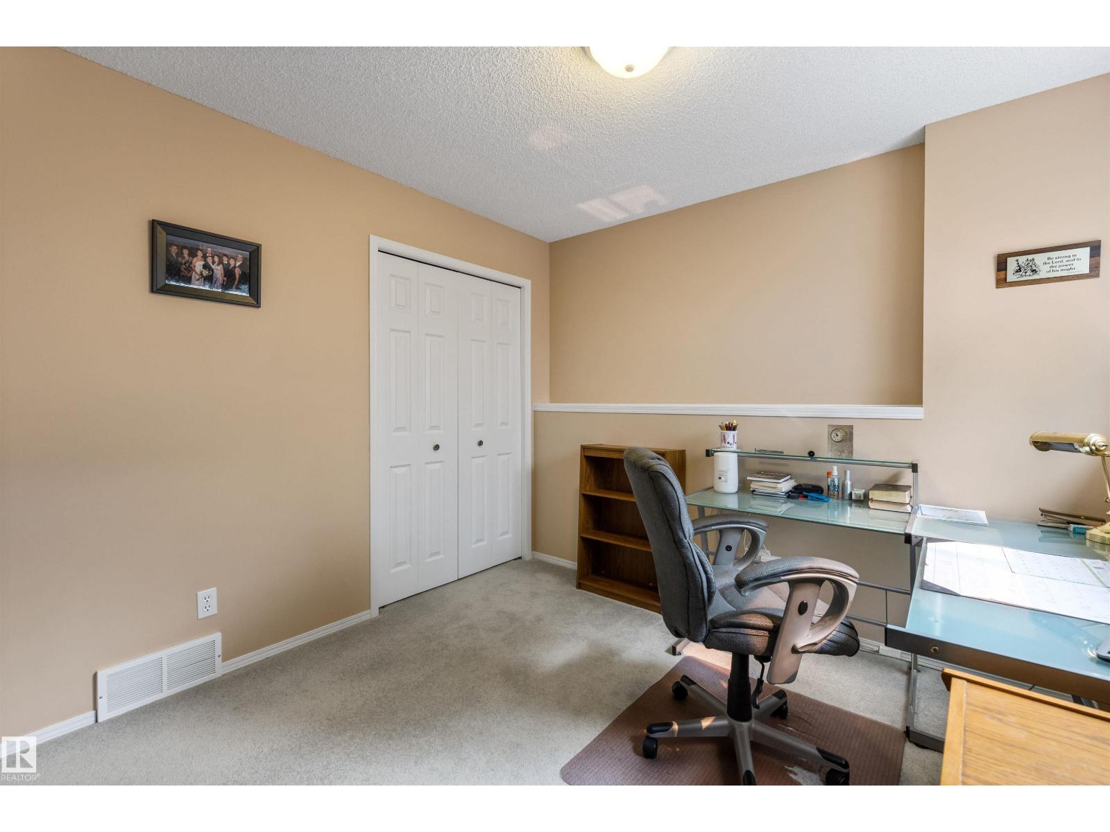 2 DUNVEGAN CT - Image 33