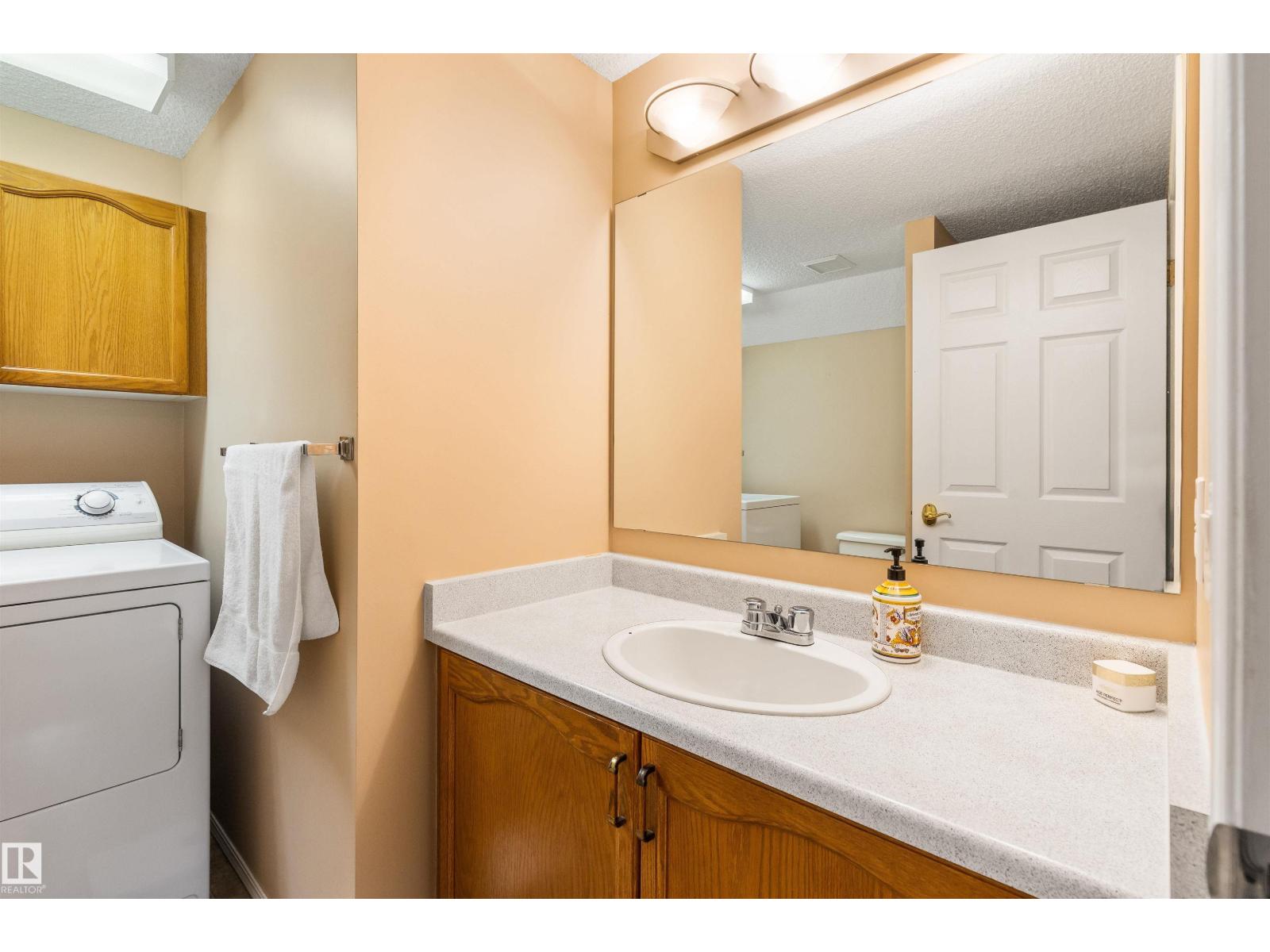 2 DUNVEGAN CT - Image 34