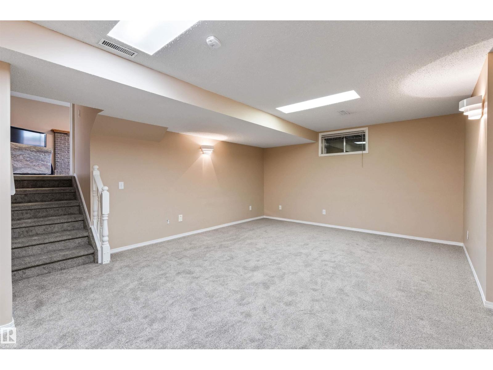2 DUNVEGAN CT - Image 39