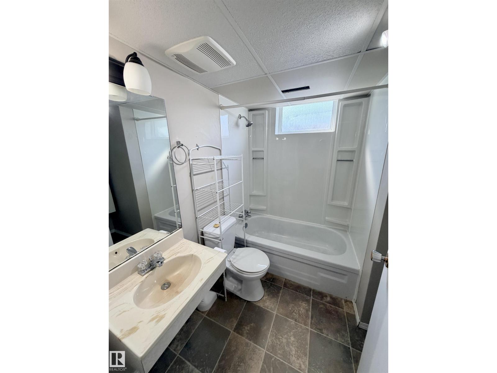 5117 51 AV - Image 18