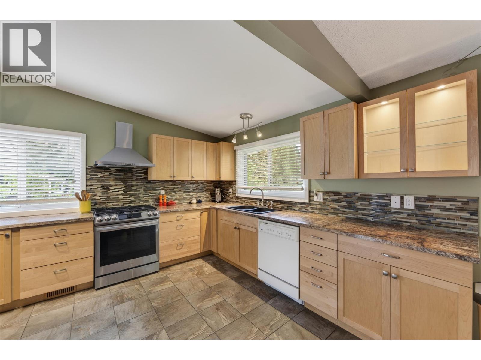 902 26th Street - 8