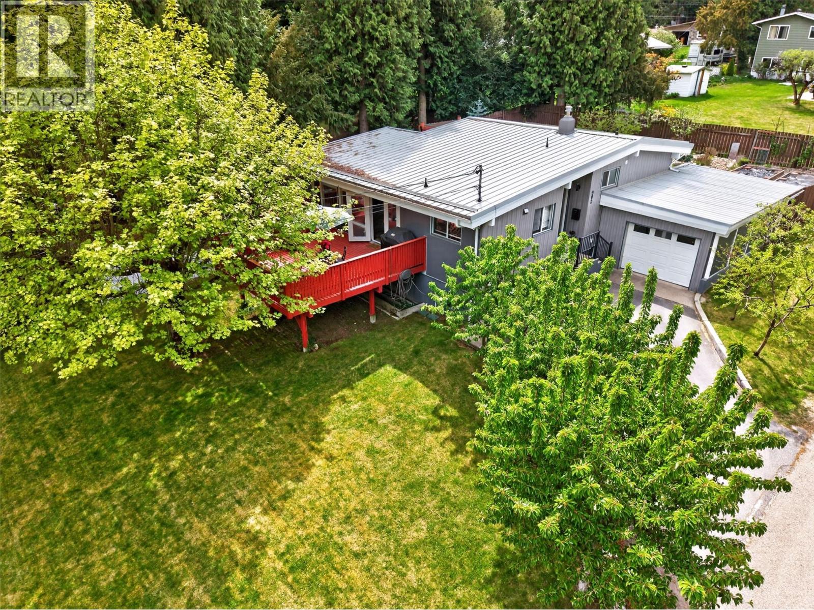 902 26th Street - 28