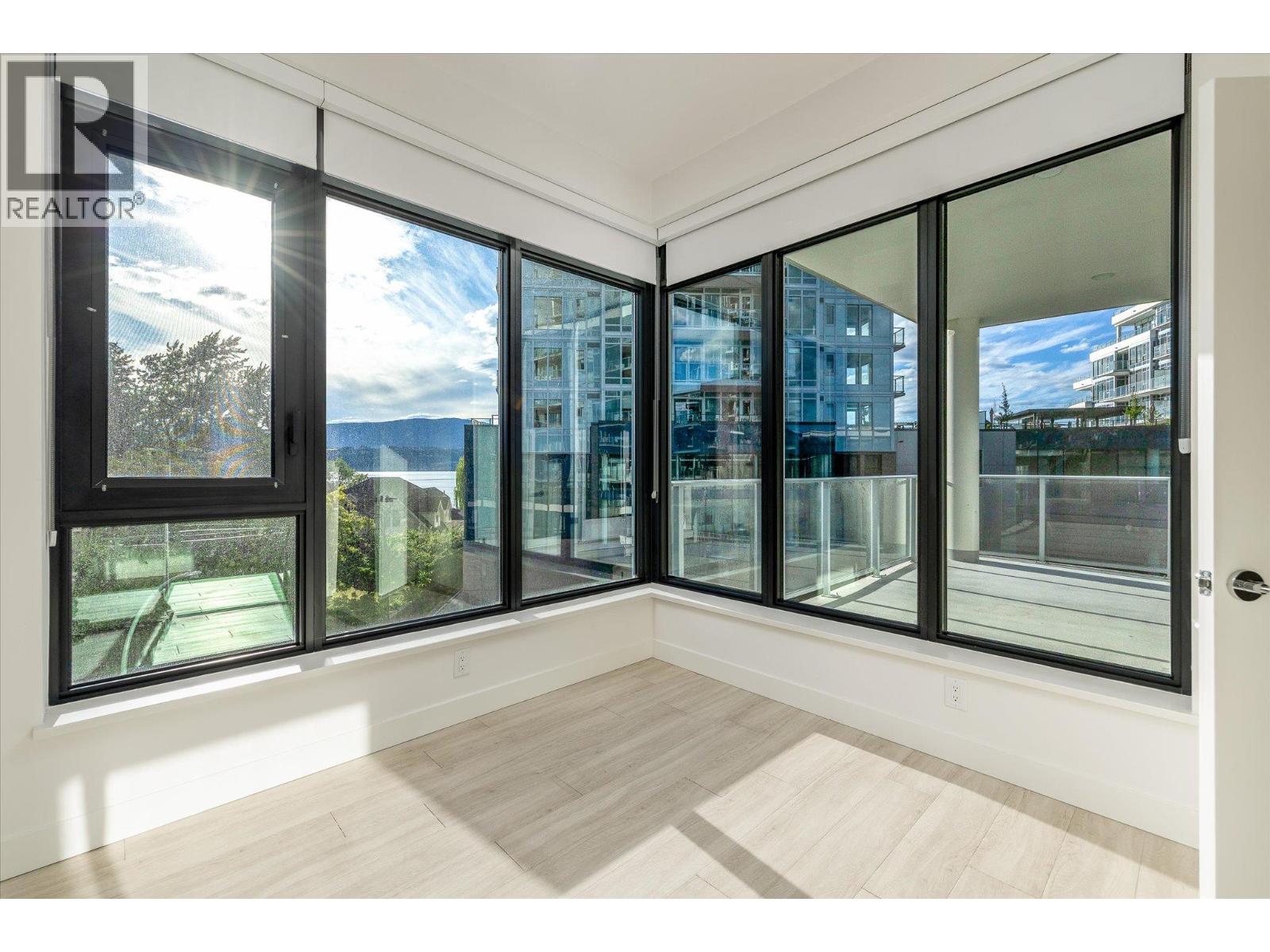 #408 3699 Capozzi Road - 22