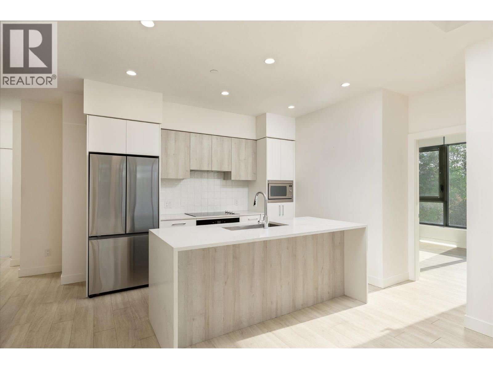 #408 3699 Capozzi Road - 9