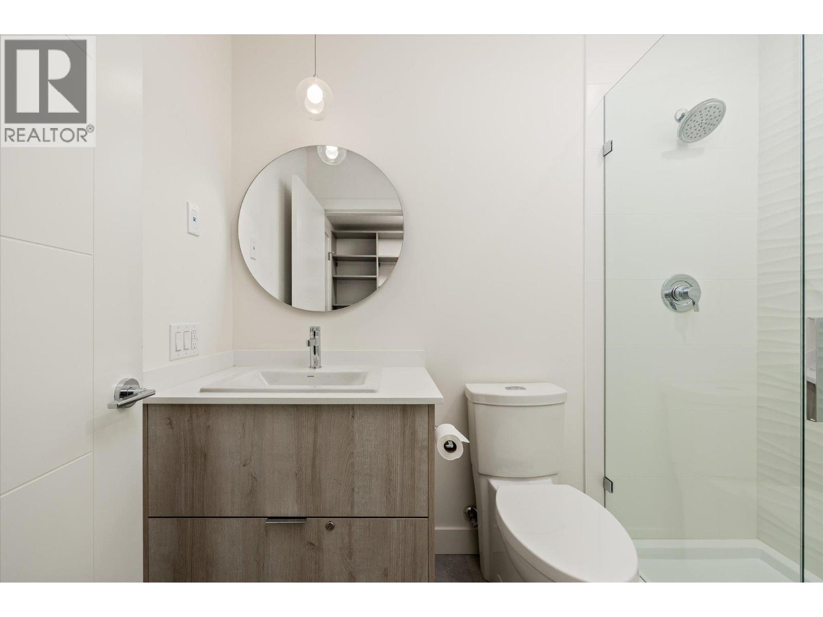 #408 3699 Capozzi Road - 19