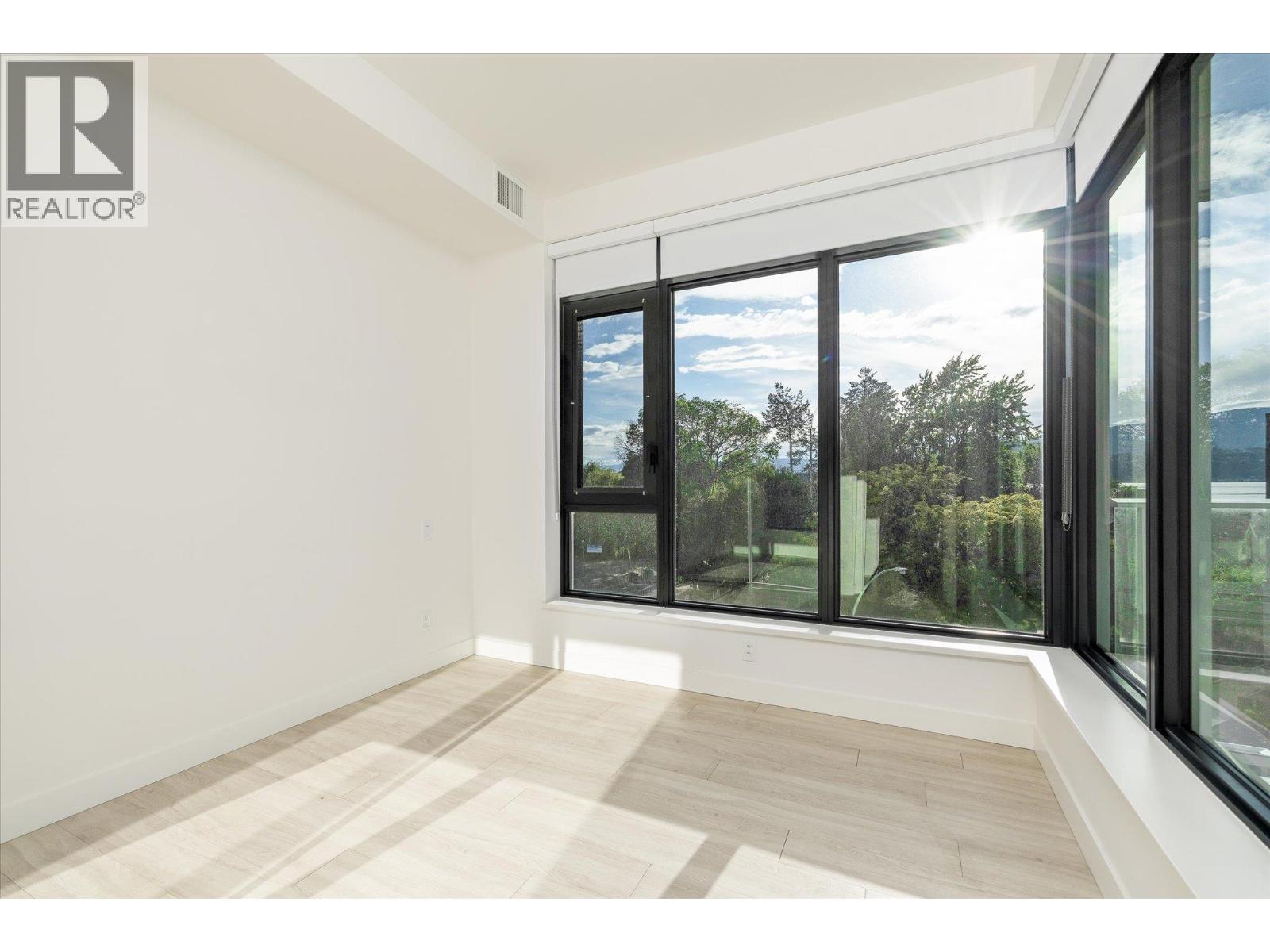 #408 3699 Capozzi Road - 21