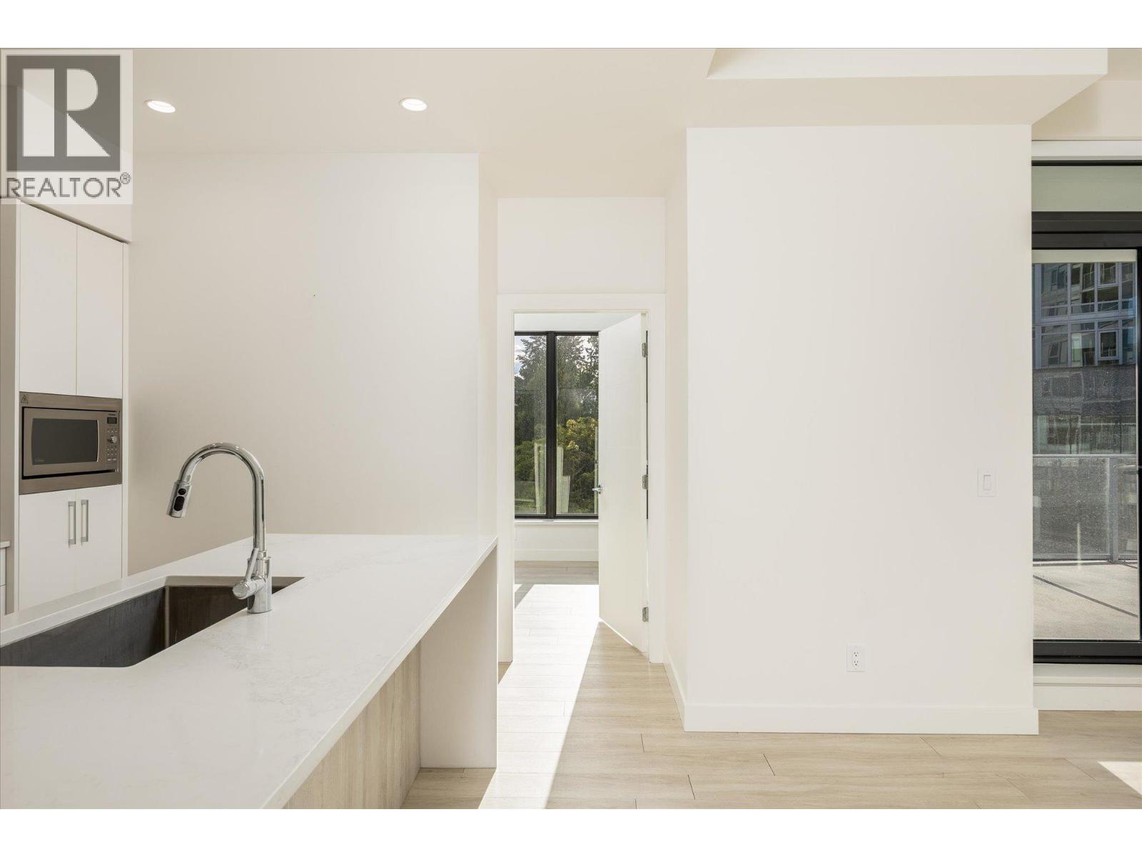 #408 3699 Capozzi Road - 12