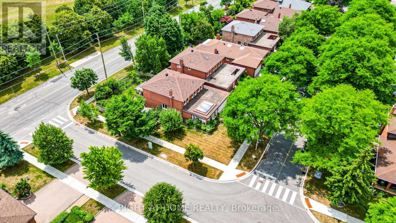2 LAPWORTH CRESCENT - 39