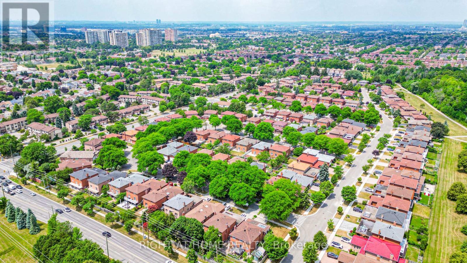 2 LAPWORTH CRESCENT - 40