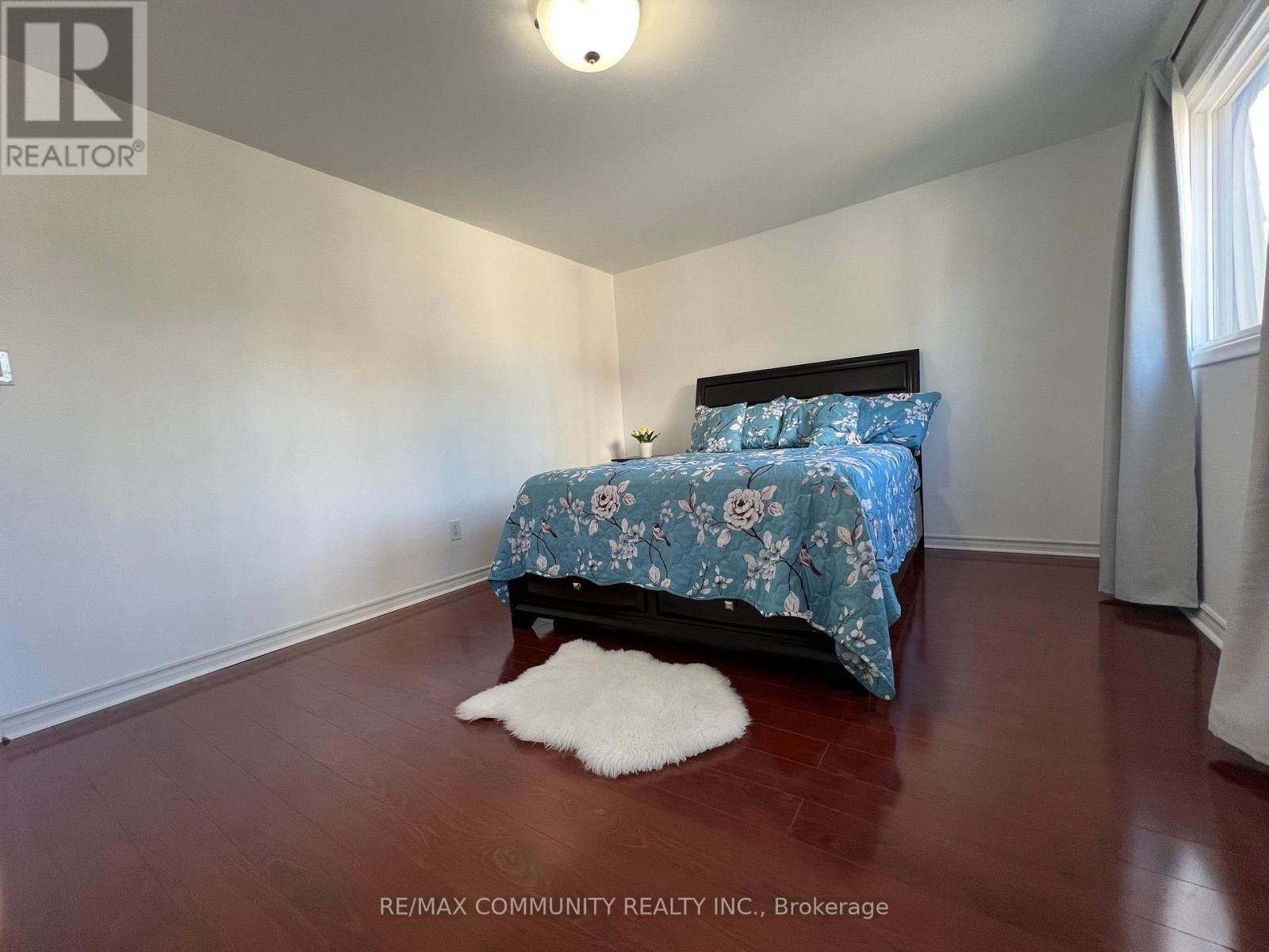 284 SPRUCEWOOD COURT - 12