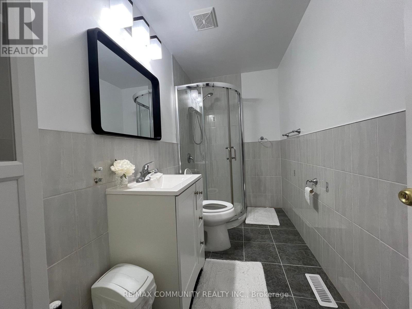 284 SPRUCEWOOD COURT - 14