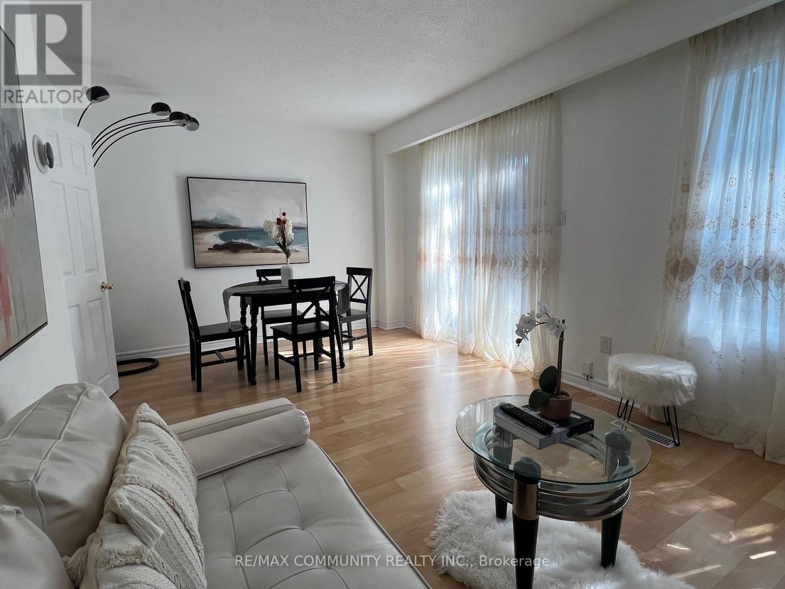 284 SPRUCEWOOD COURT - 3