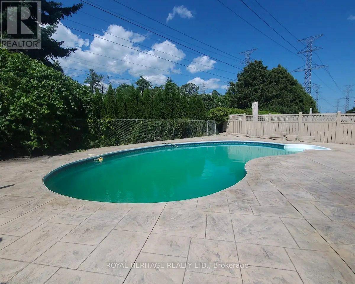 1221 FIELDSTONE CIRCLE - 38