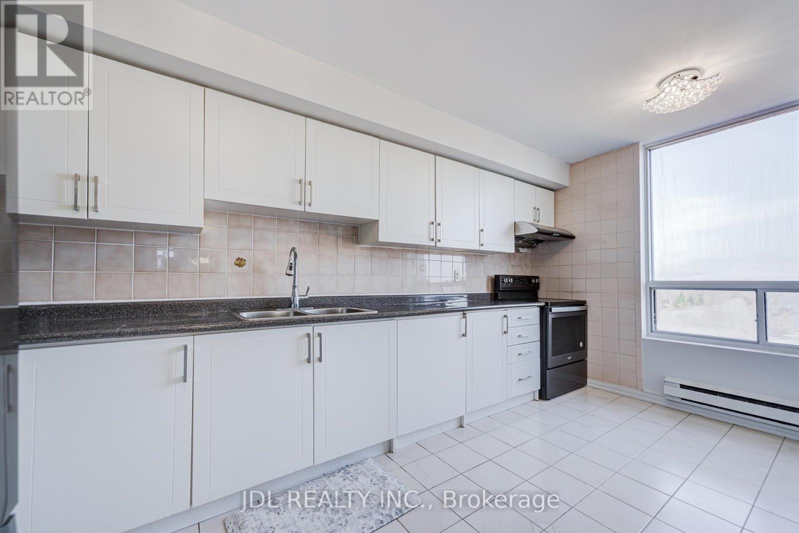 #1106 1 REIDMOUNT AVENUE - 30
