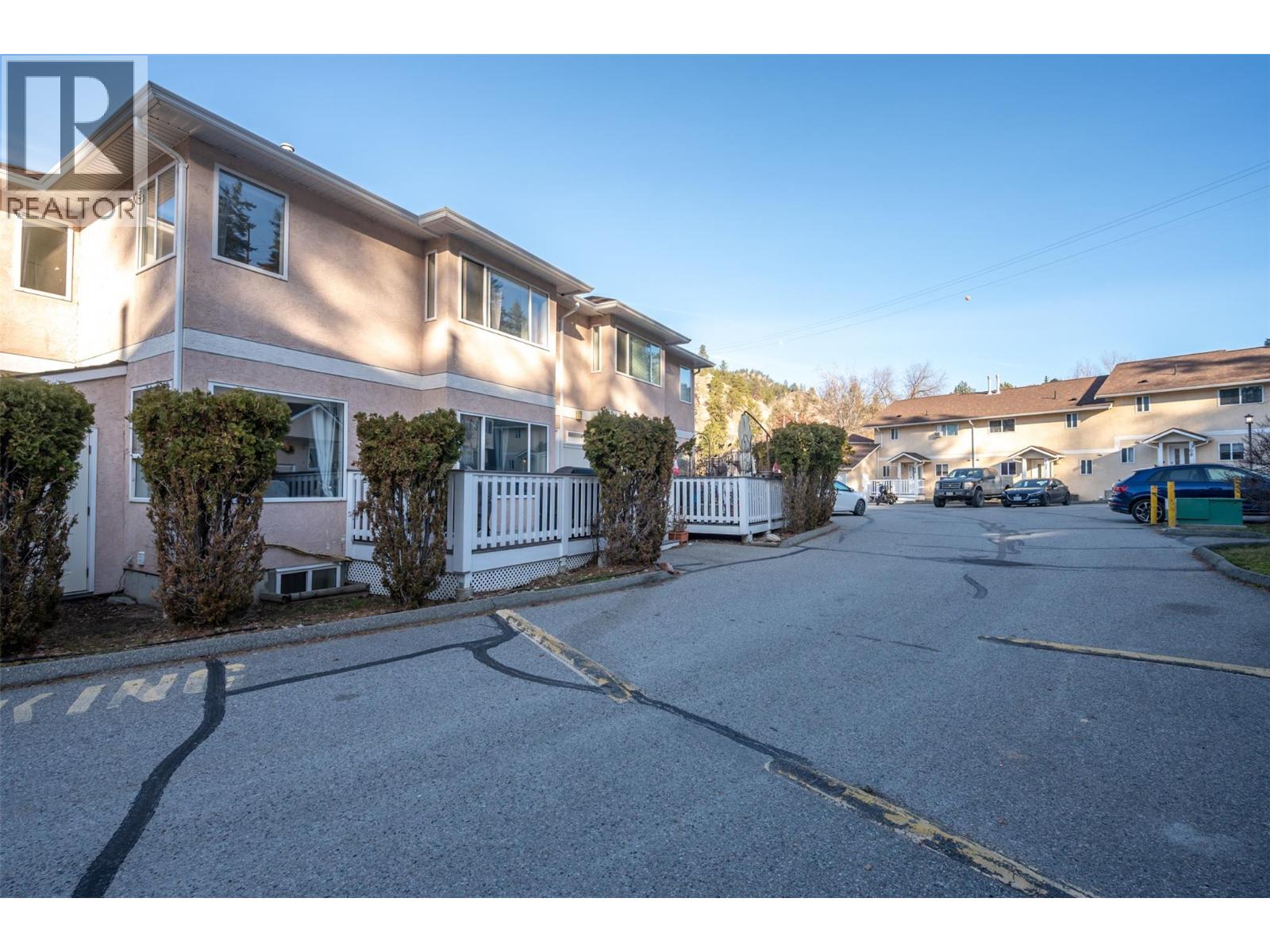 #118 1458 Penticton Avenue - 30