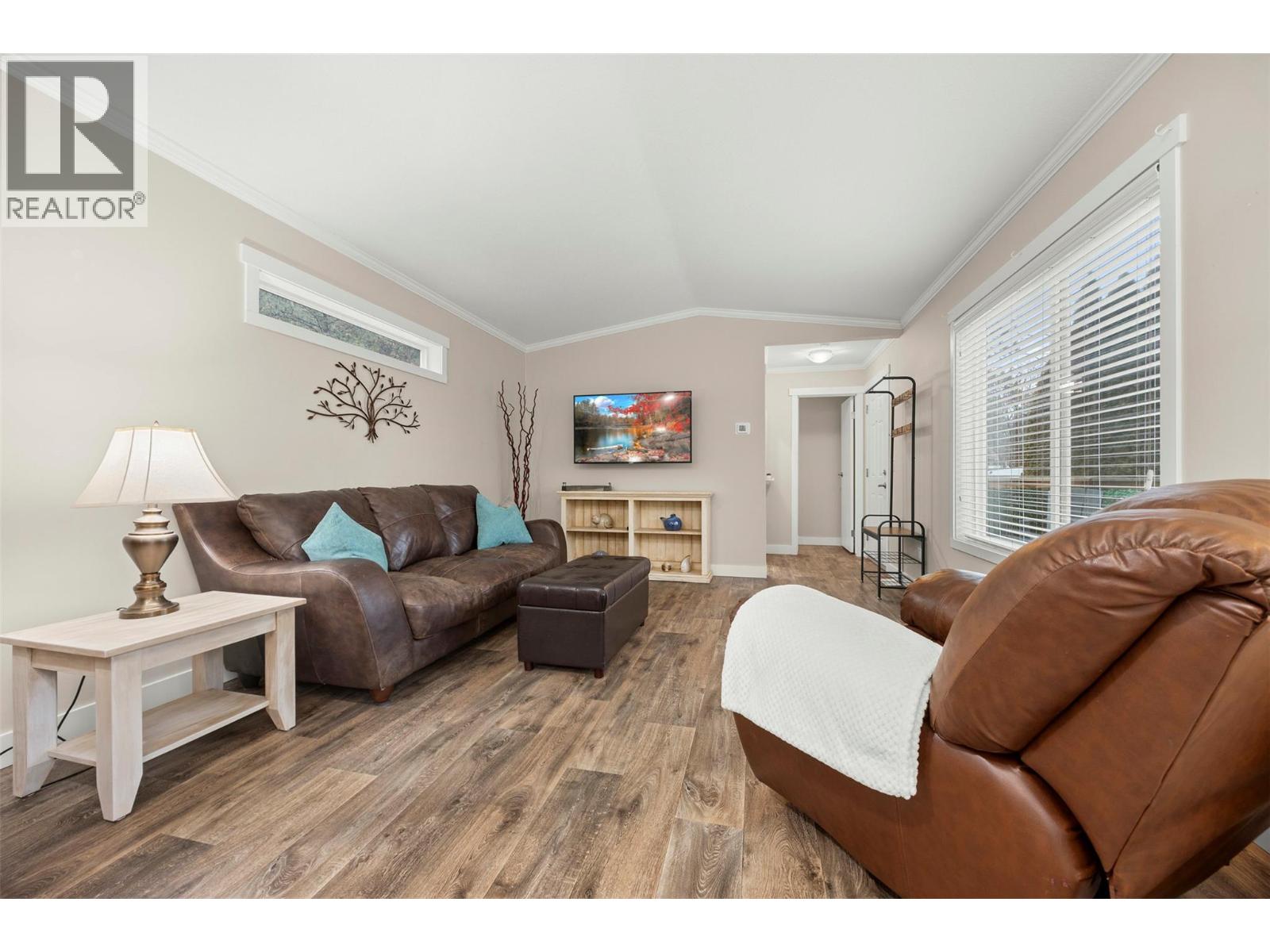 #33 1860 Boucherie Road - 3