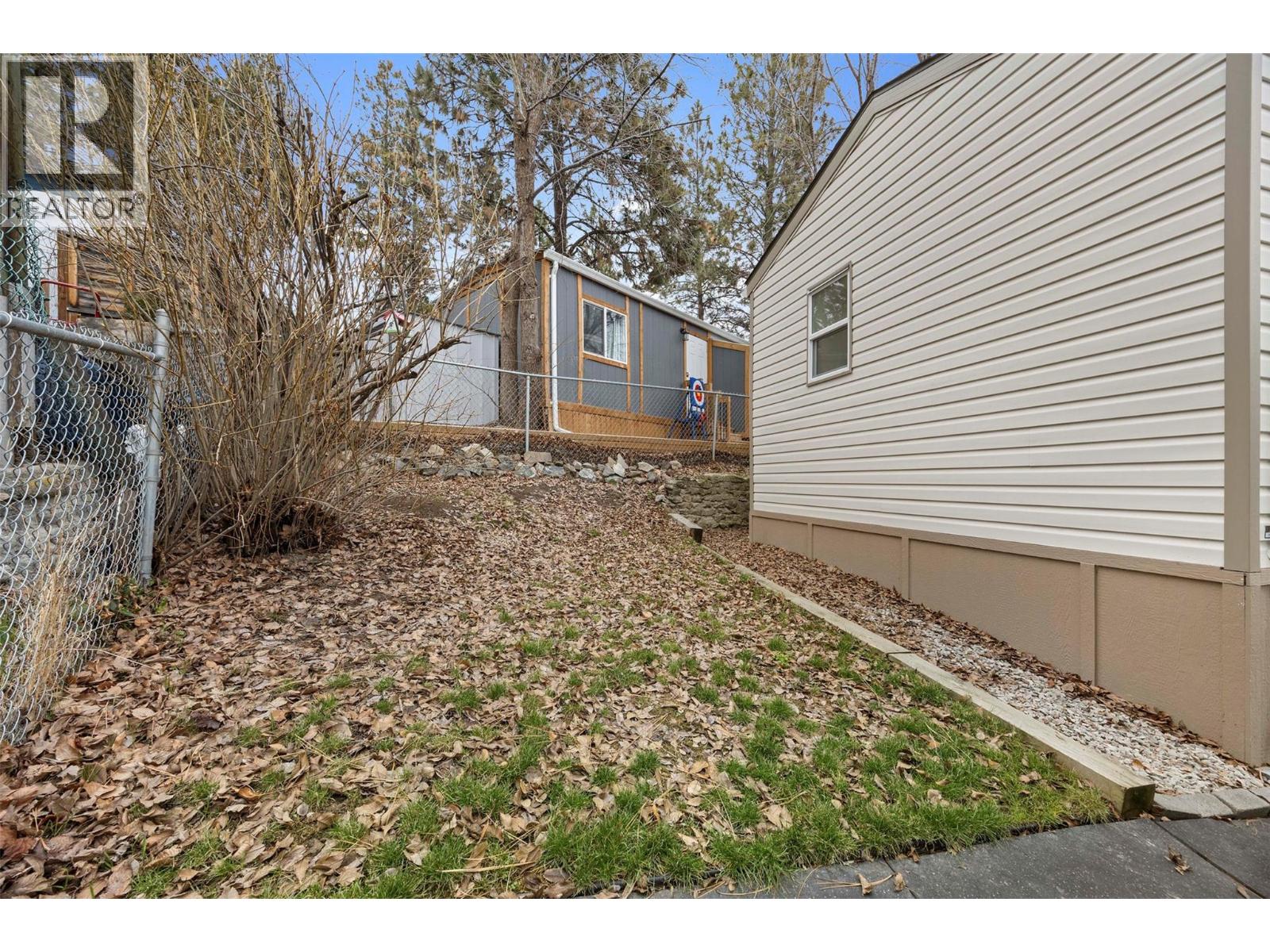 #33 1860 Boucherie Road - 19