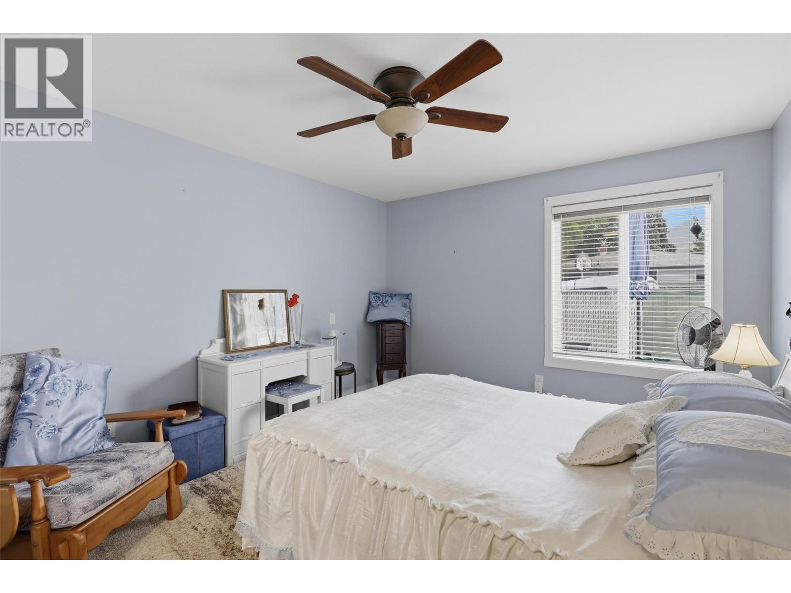 #16 1836 Greenfield Avenue - 20