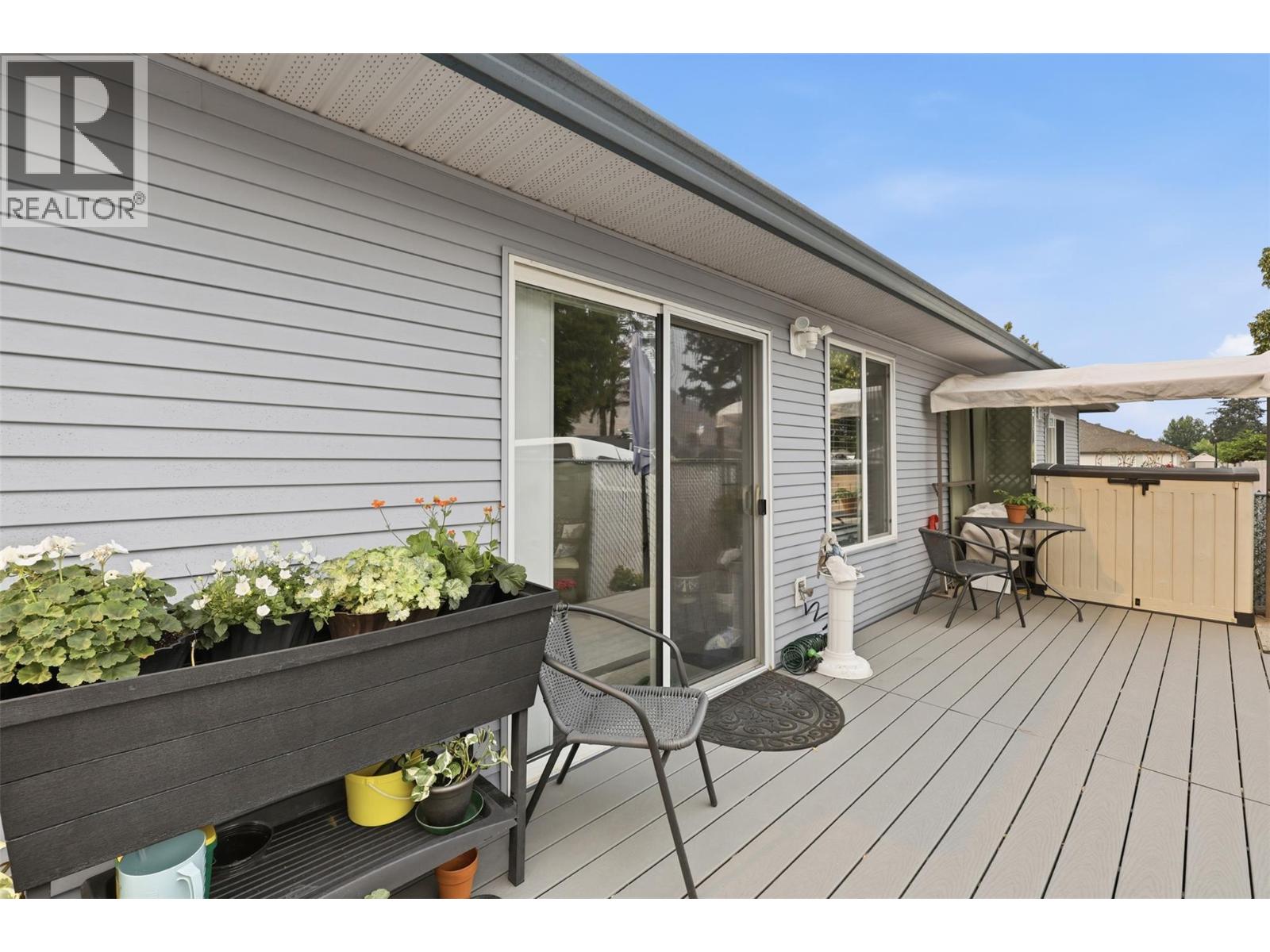 #16 1836 Greenfield Avenue - 18