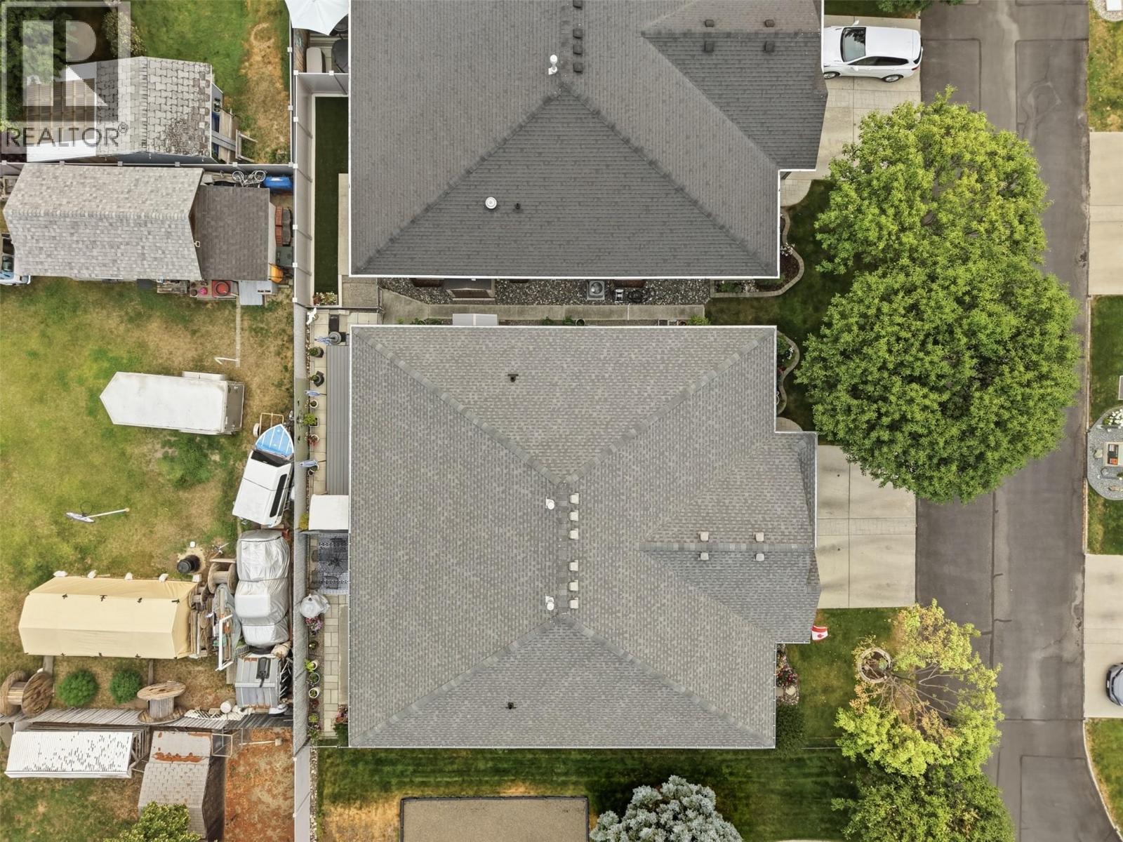 #16 1836 Greenfield Avenue - 39