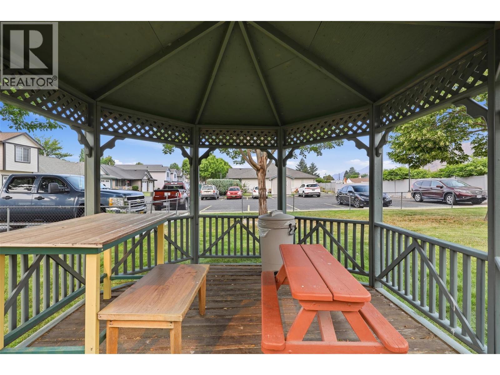 #16 1836 Greenfield Avenue - 51