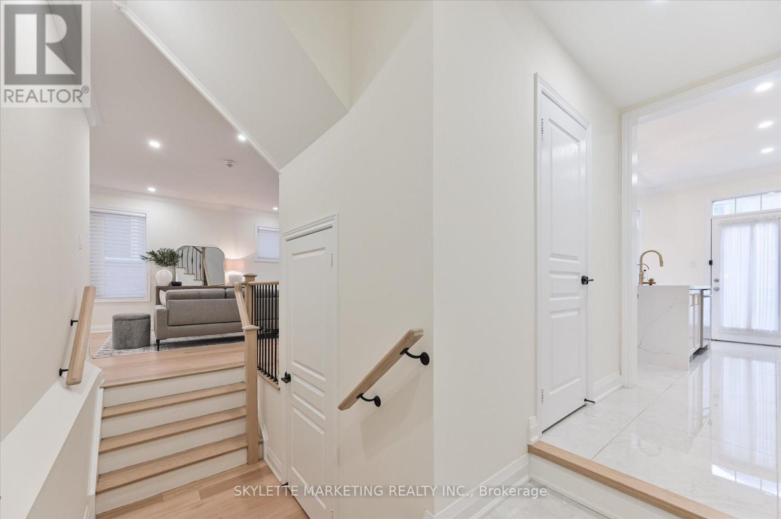 38 RUSSELL PARKER CRESCENT - Image 19