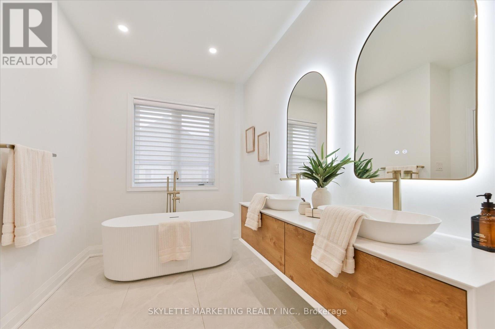 38 RUSSELL PARKER CRESCENT - Image 28