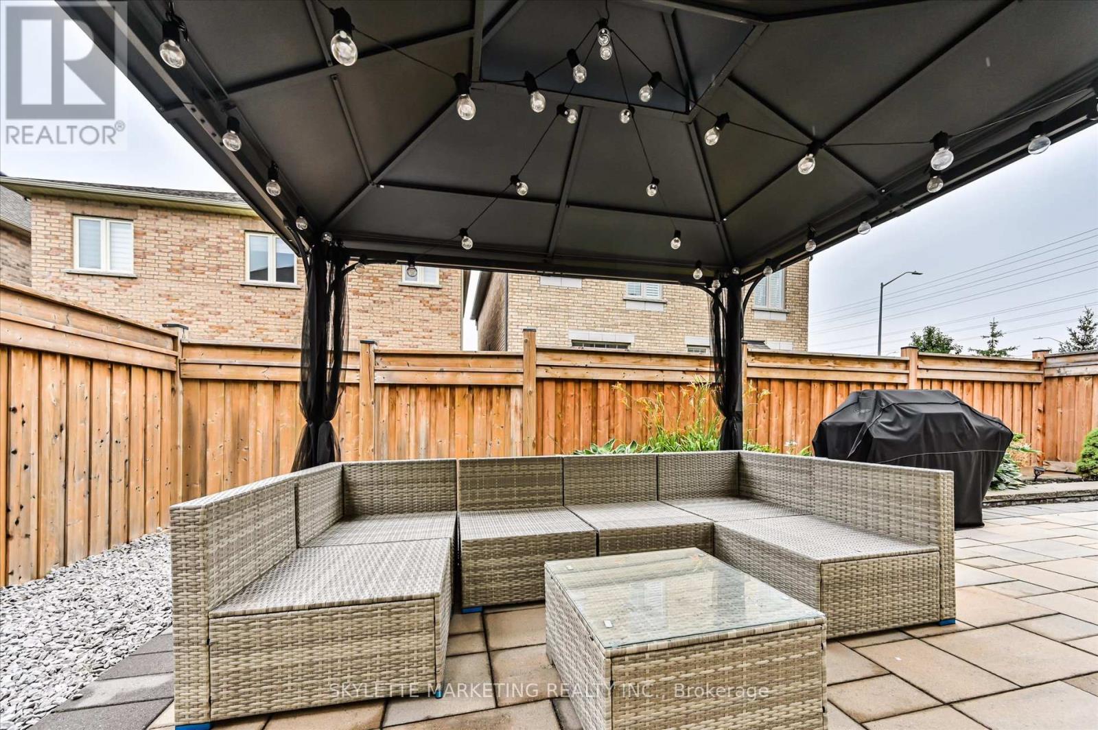 38 RUSSELL PARKER CRESCENT - Image 45