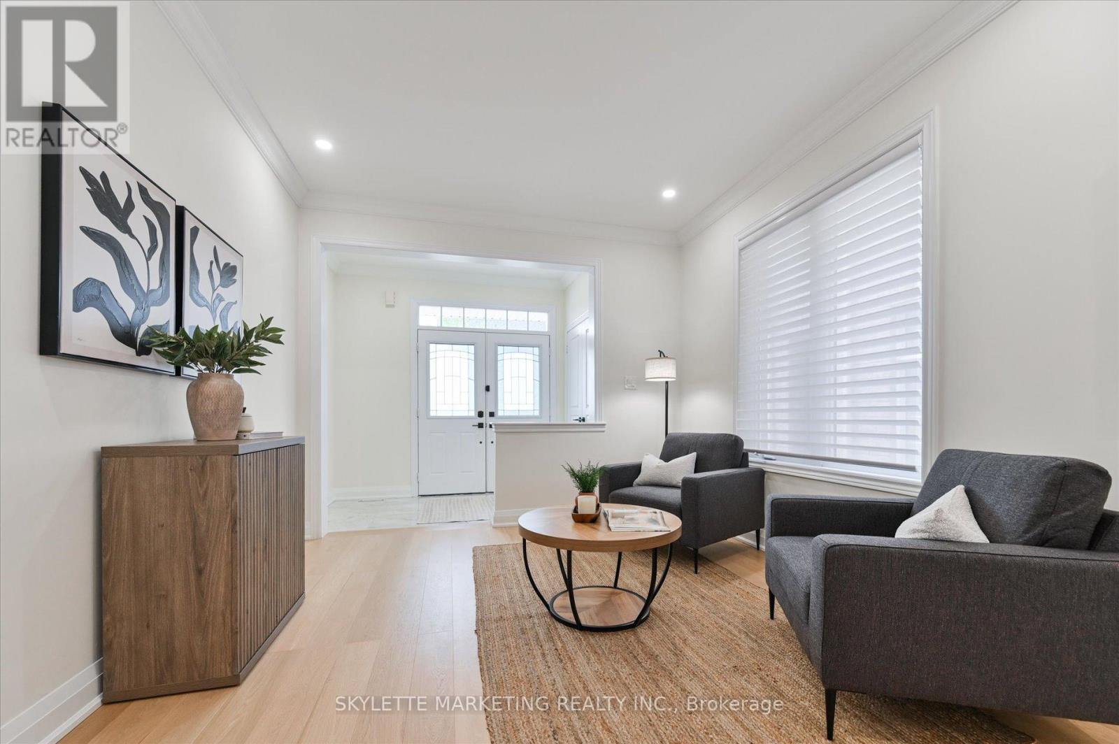 38 RUSSELL PARKER CRESCENT - Image 7