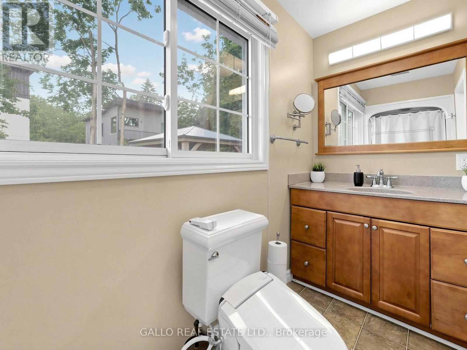 36 ELMVALE BOULEVARD - 14