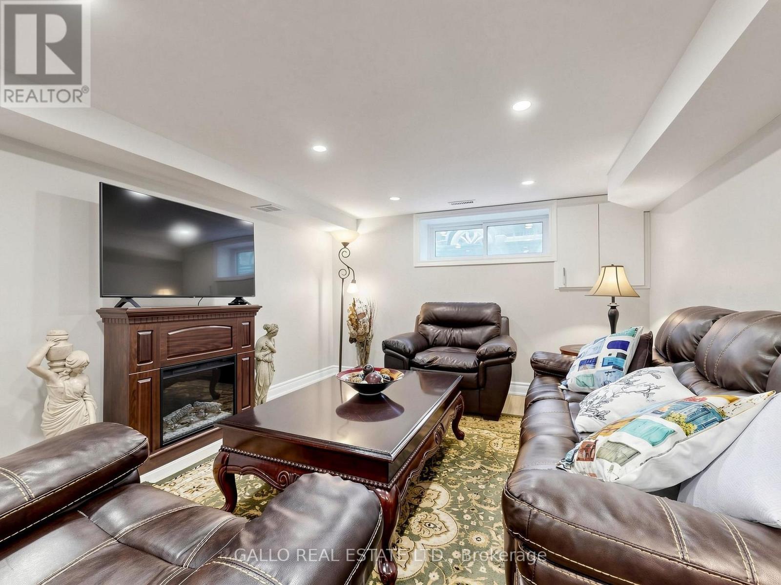 36 ELMVALE BOULEVARD - 20