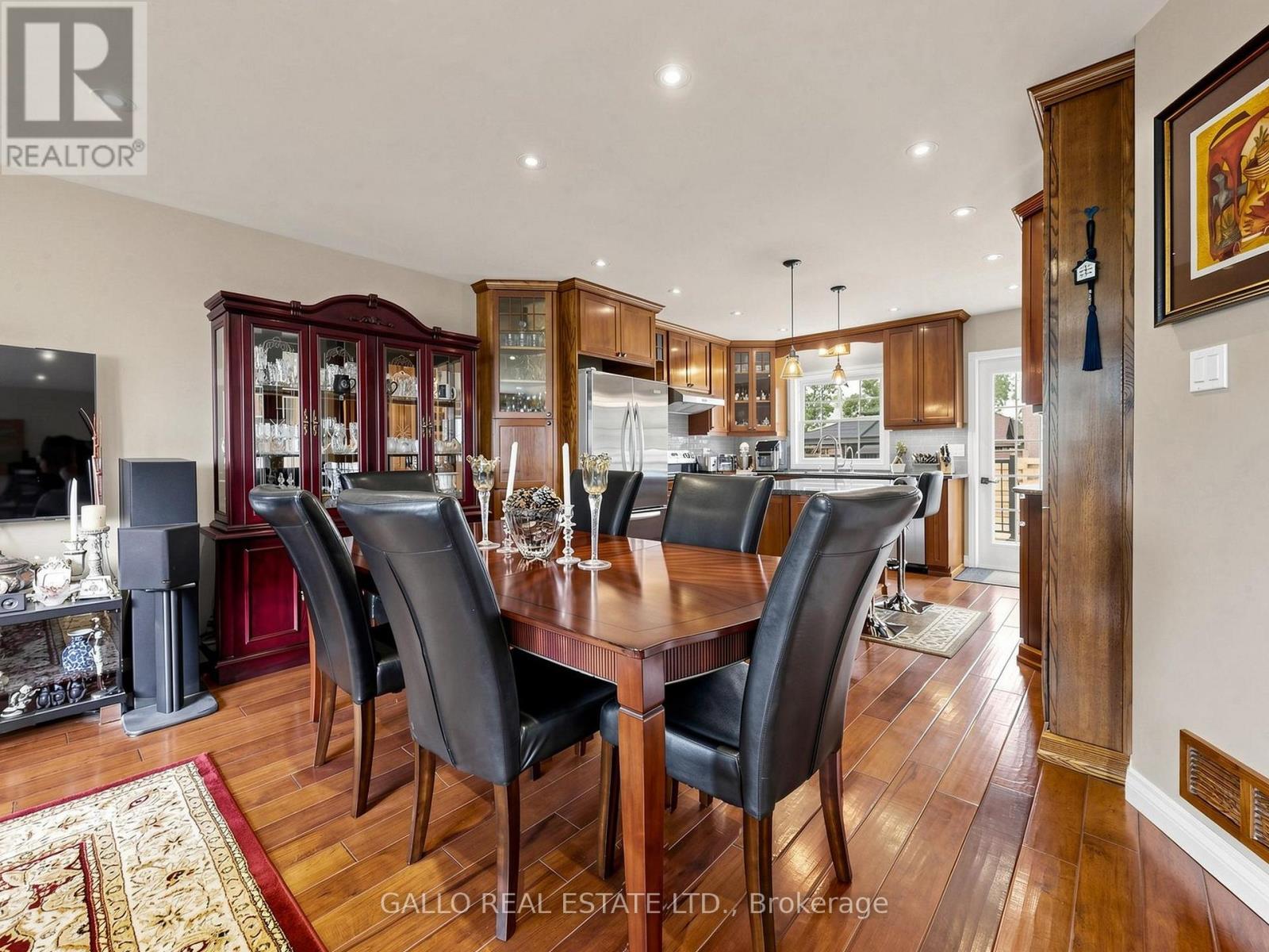 36 ELMVALE BOULEVARD - 6