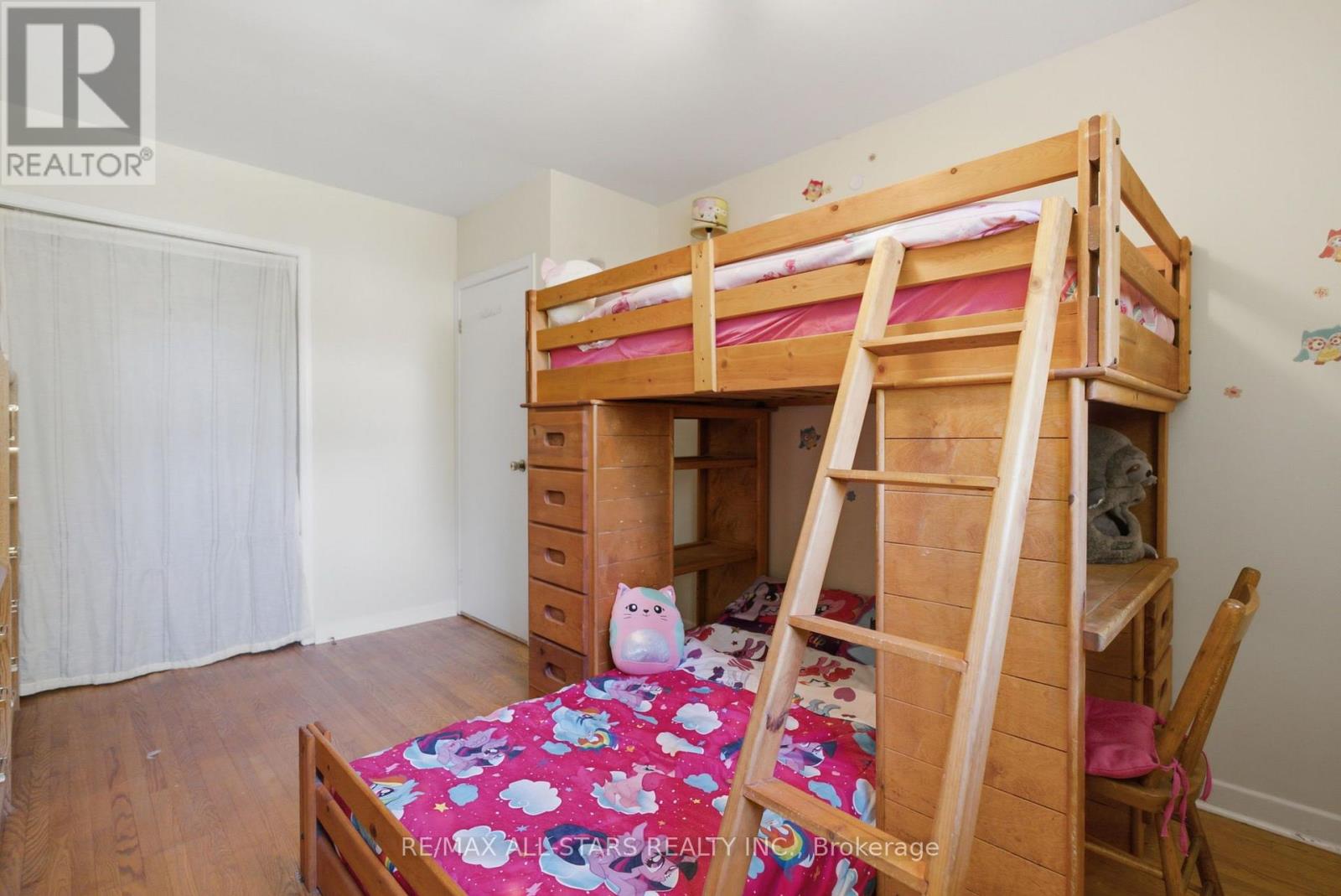 85 REACH STREET - 16