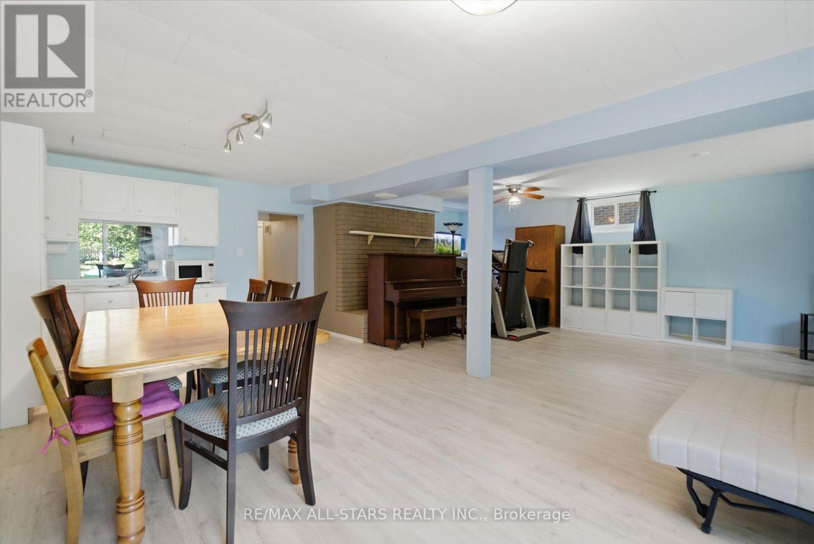 85 REACH STREET - 22